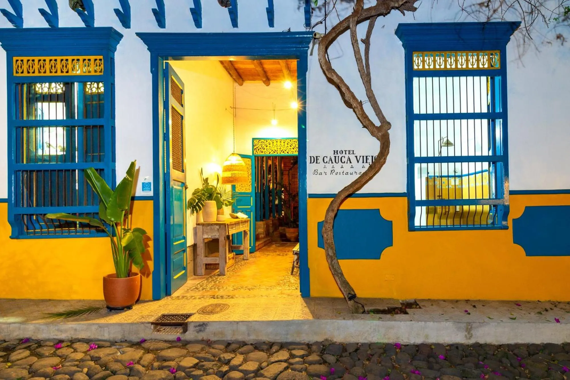 Property building in Hotel Boutique Fundadores en Cauca Viejo