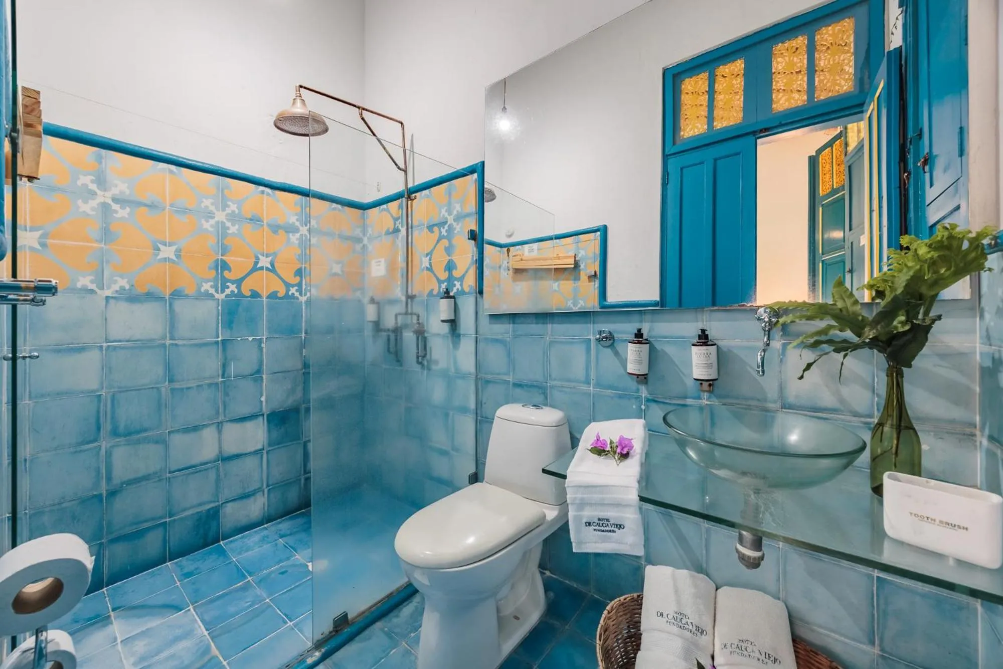 Shower in Hotel Boutique Fundadores en Cauca Viejo