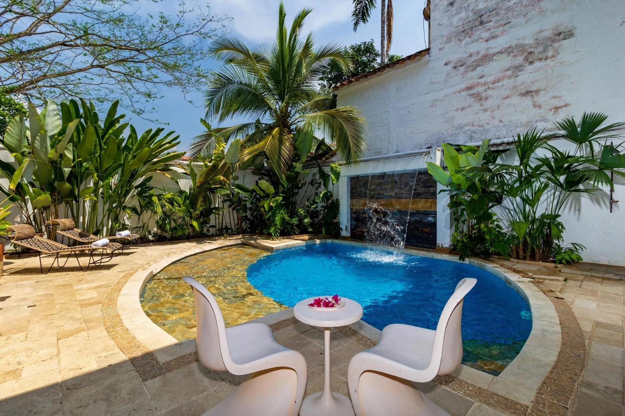Swimming pool in Hotel Boutique Fundadores en Cauca Viejo
