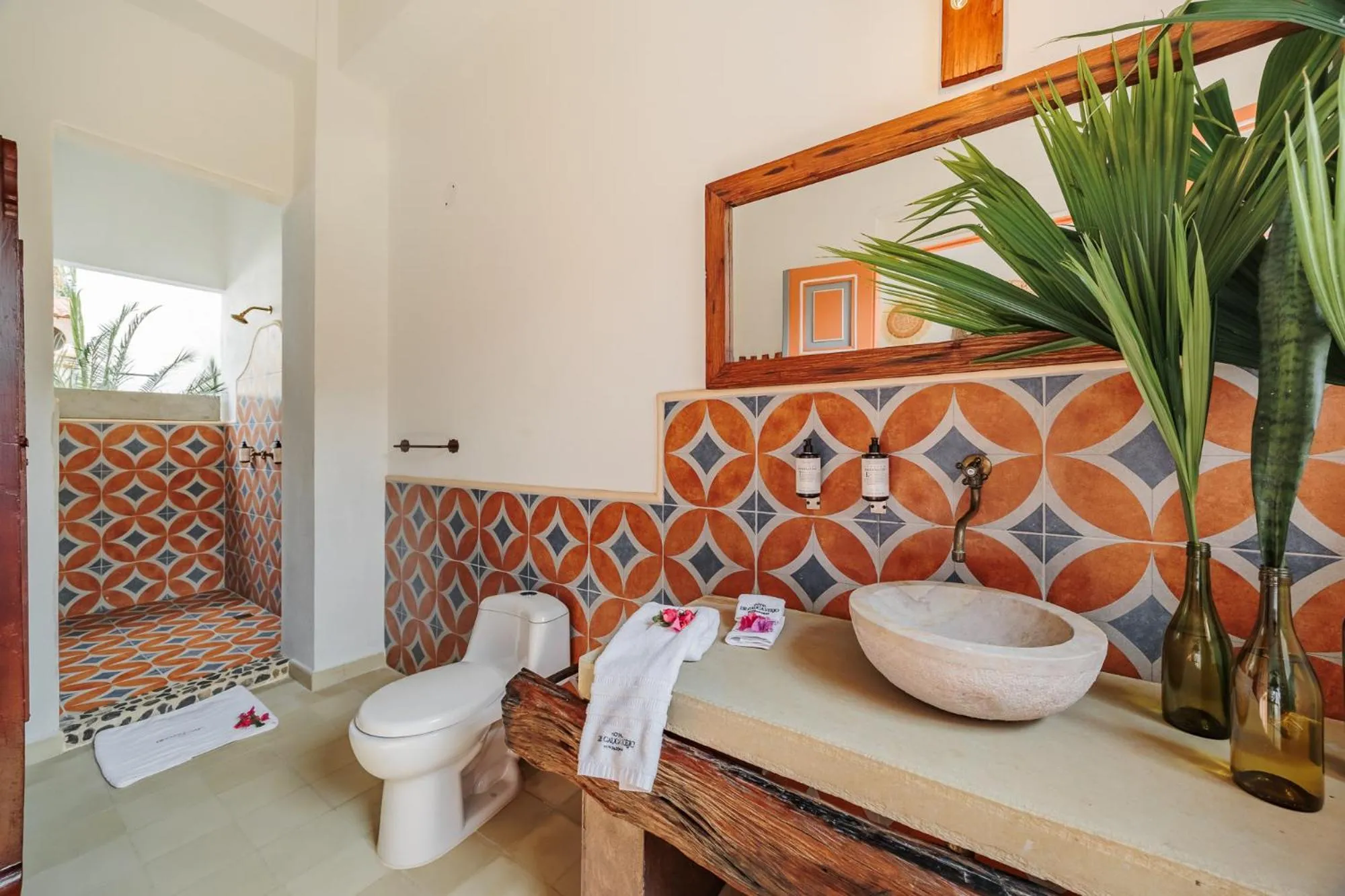 Shower in Hotel Boutique Fundadores en Cauca Viejo