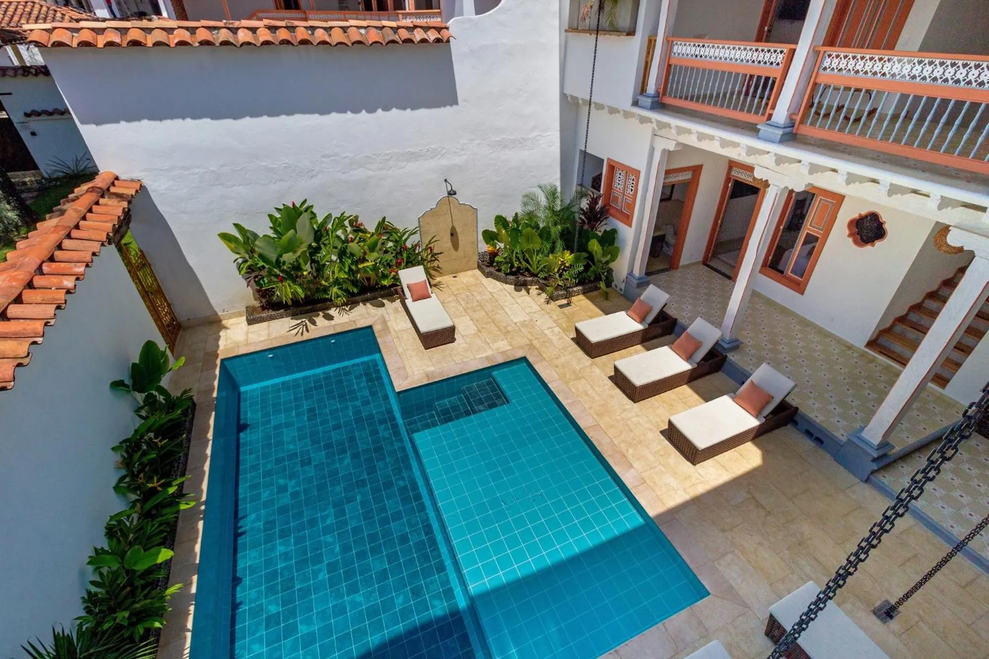 Swimming pool in Hotel Boutique Fundadores en Cauca Viejo