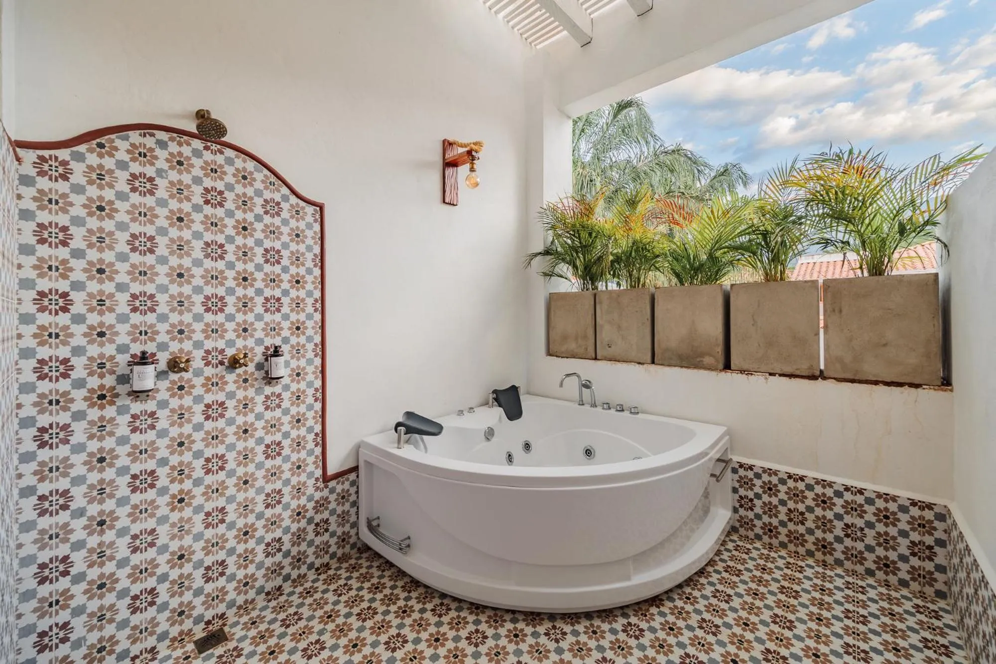 Hot Tub in Hotel Boutique Fundadores en Cauca Viejo