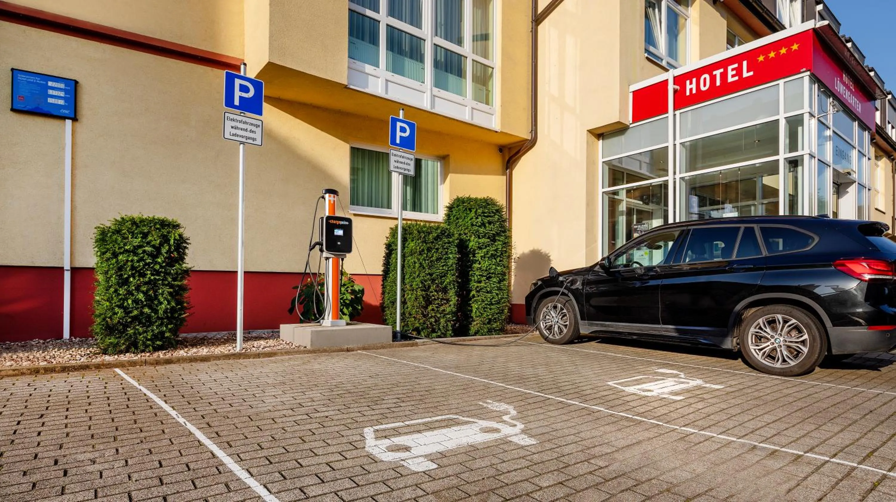 Parking in Hotel Löwengarten
