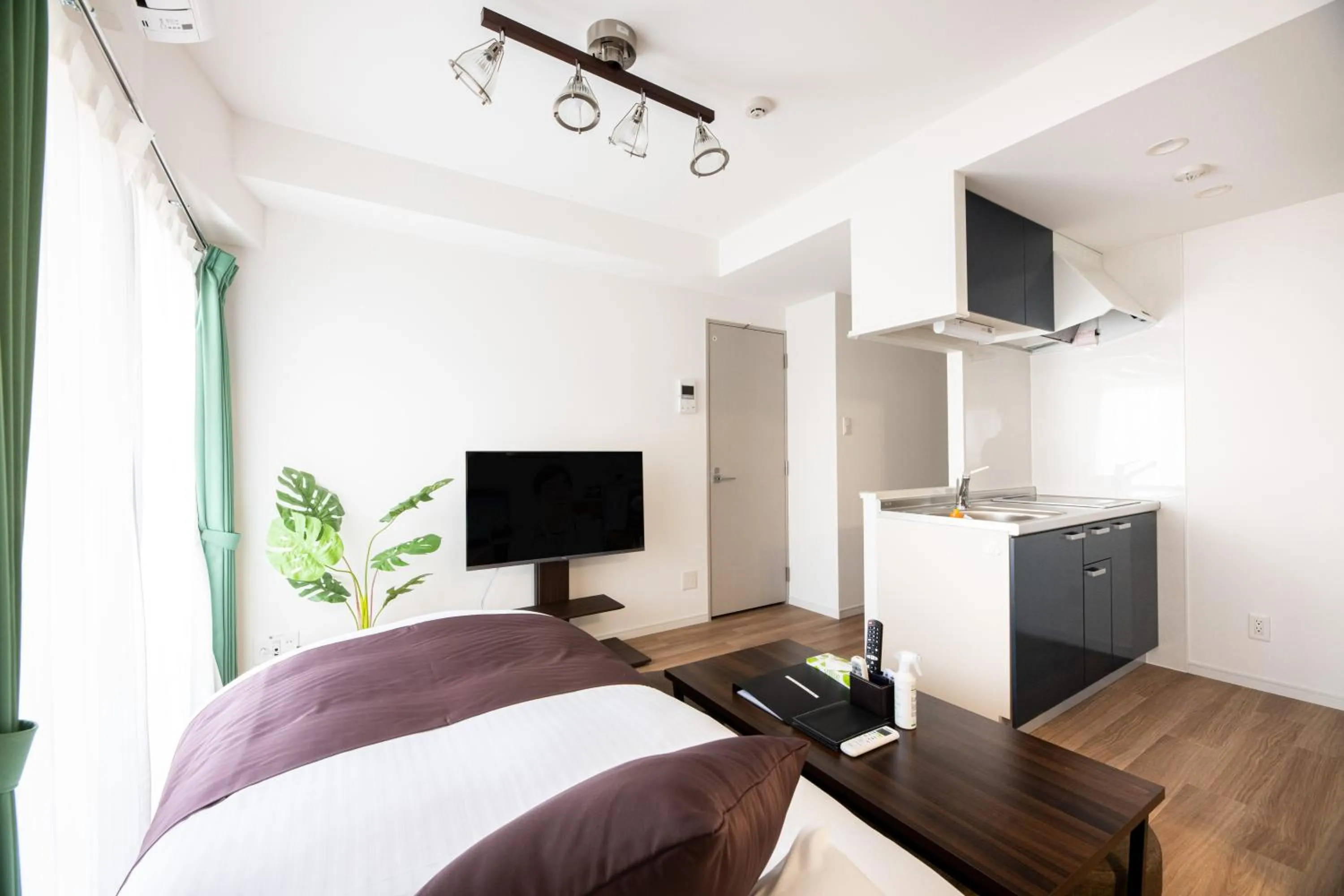 Photo of the whole room, Bed in Grand Inn Canalside