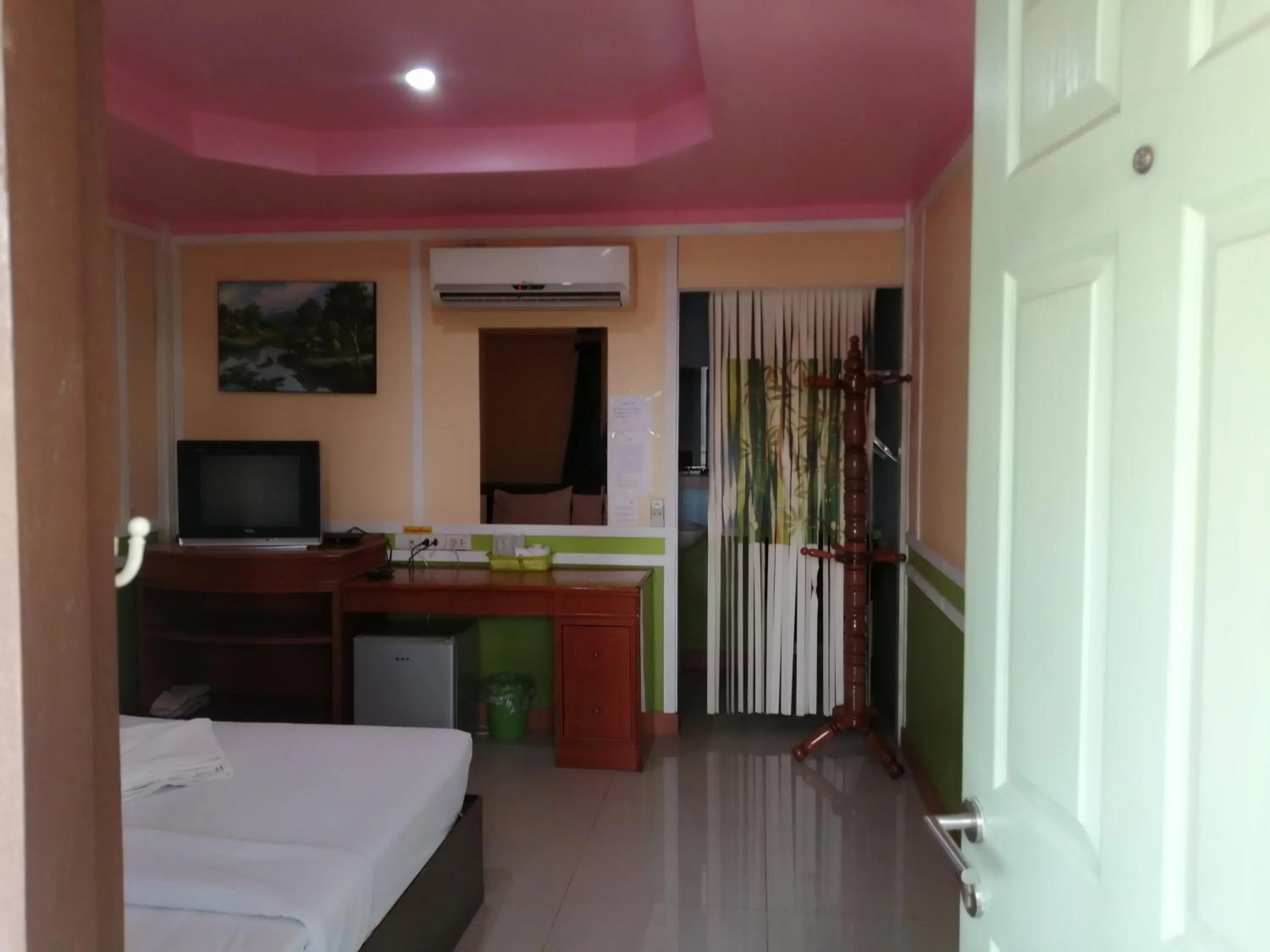 Bed in Nang Phraya Resort