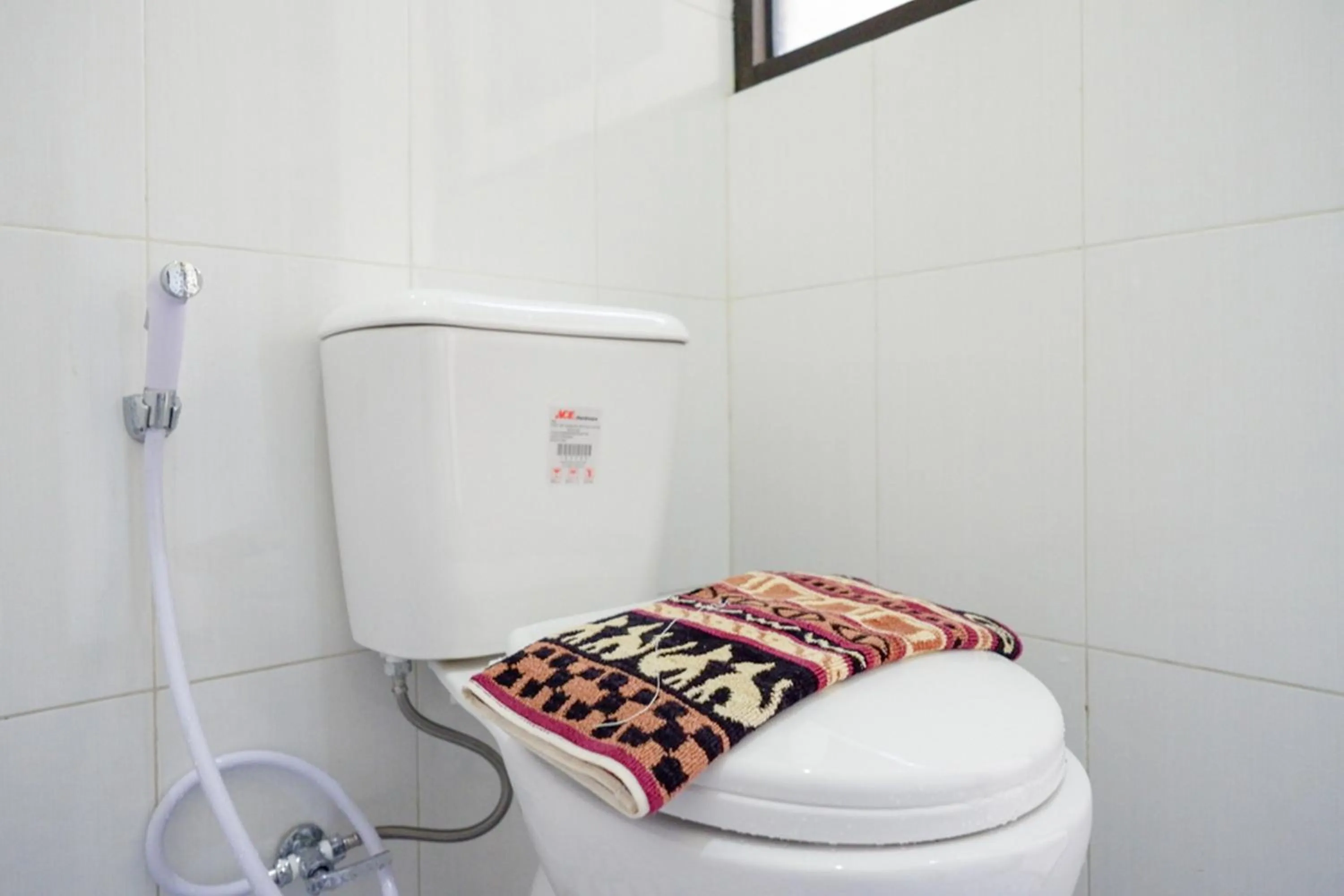 RedDoorz near Graha Saba Buana Solo