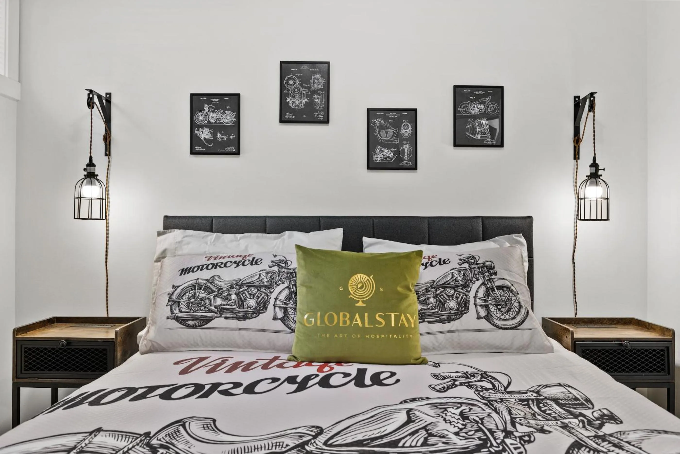 Bed in GLOBALSTAY New Apartments in Cranbrook Free street parking