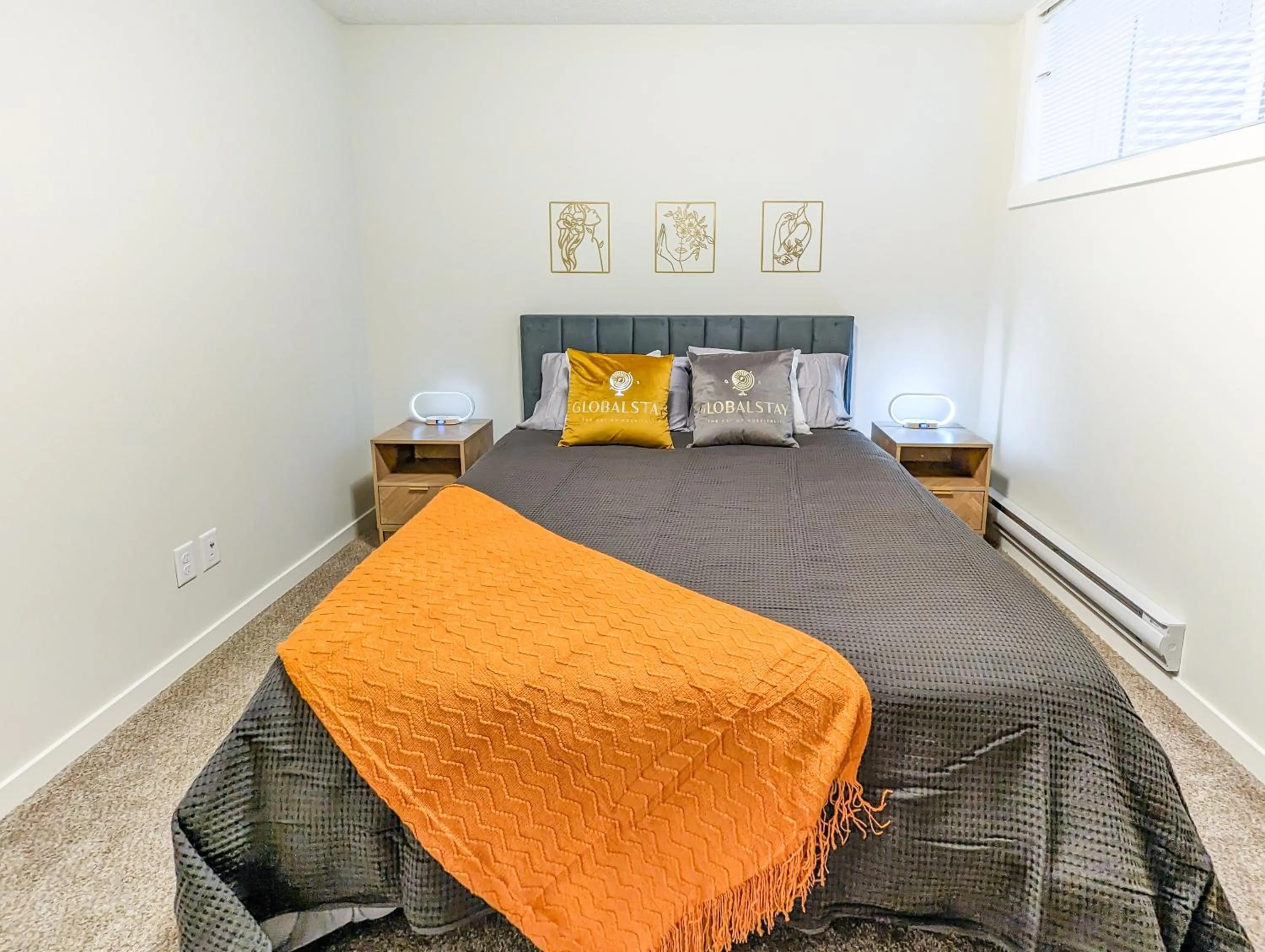 Bed in GLOBALSTAY New Apartments in Cranbrook Free street parking