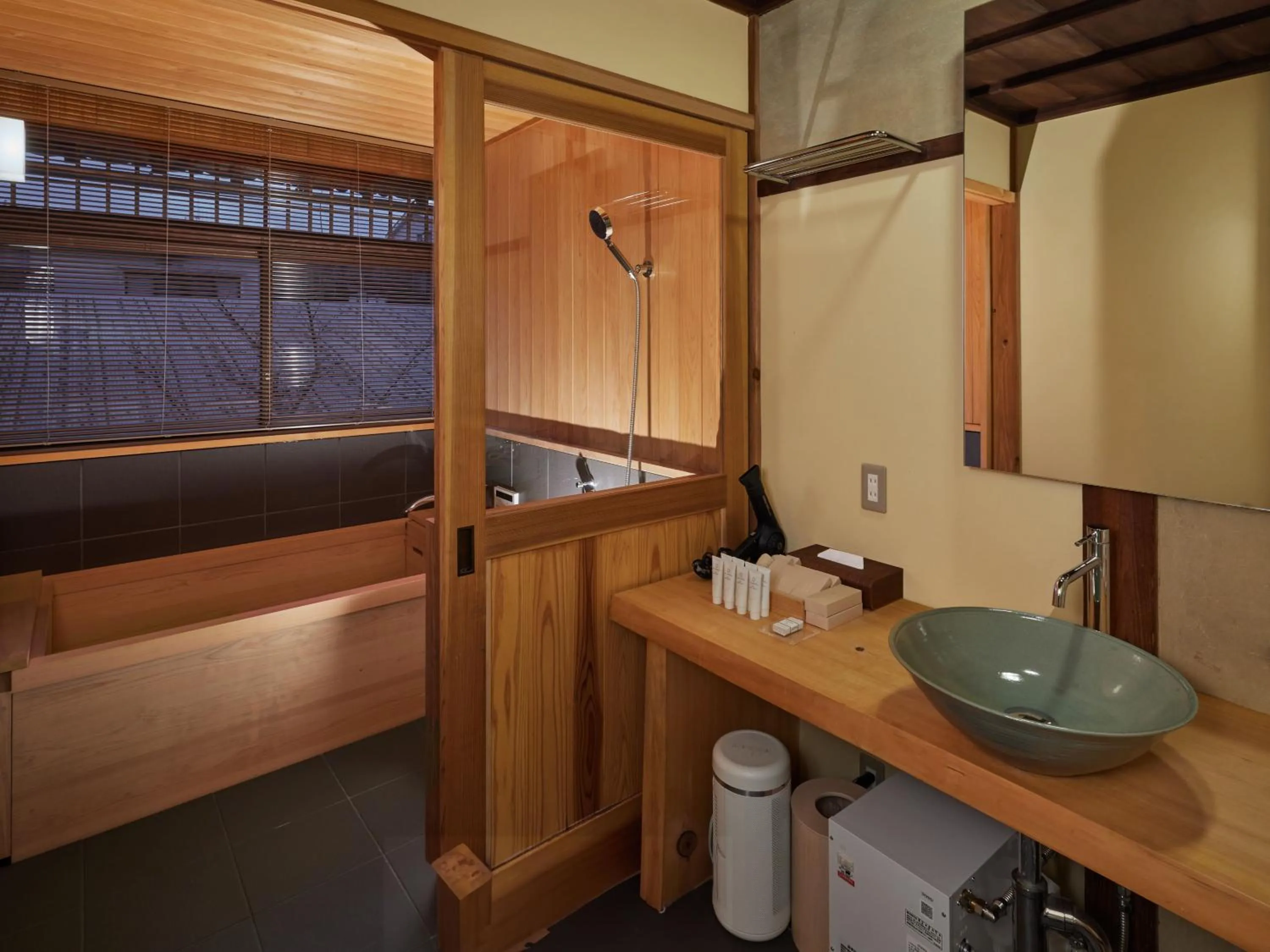 Bathroom in NIPPONIA HOTEL Ozu Castle Town