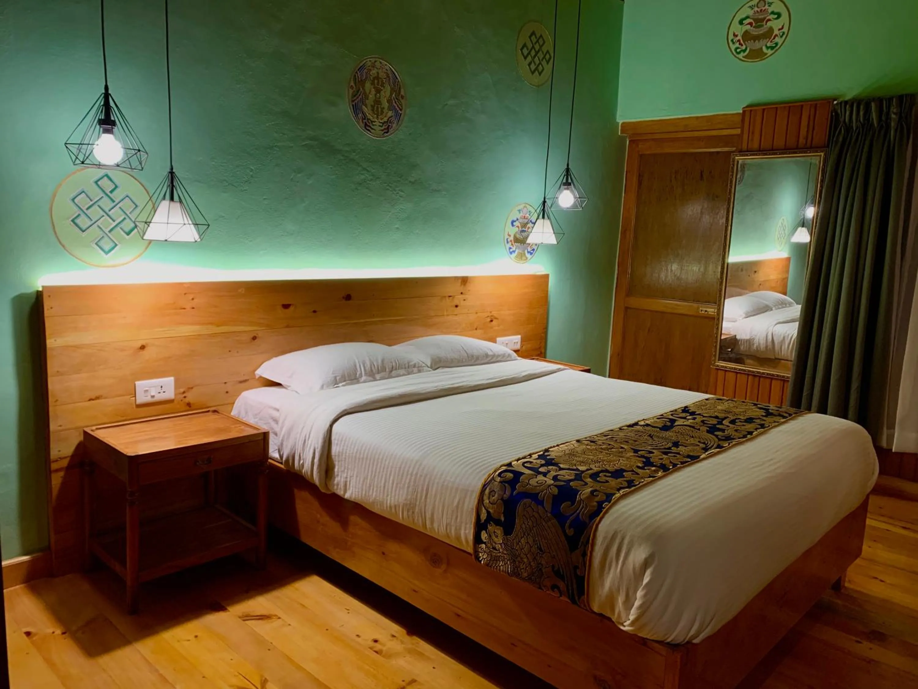 Bed in Dzi Pema