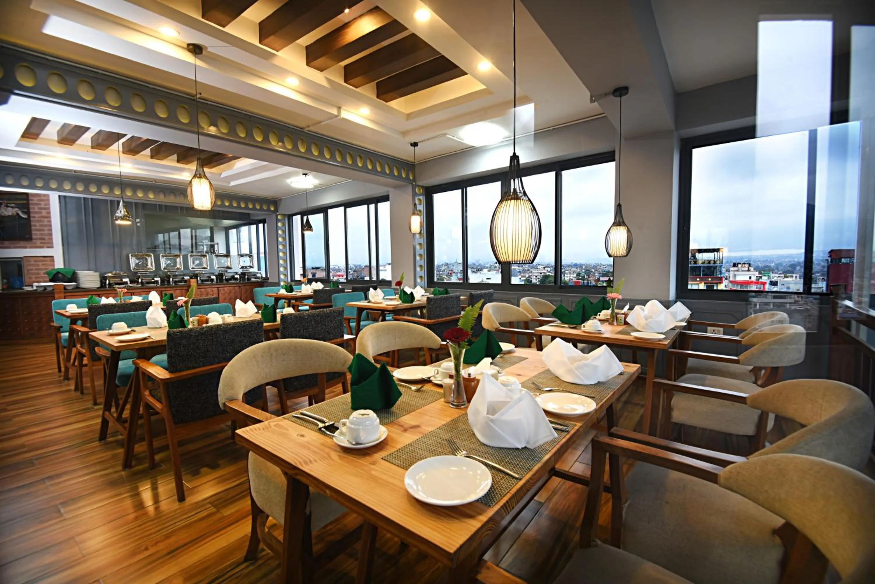 Restaurant/places to eat in Woodapple Hotel and Spa