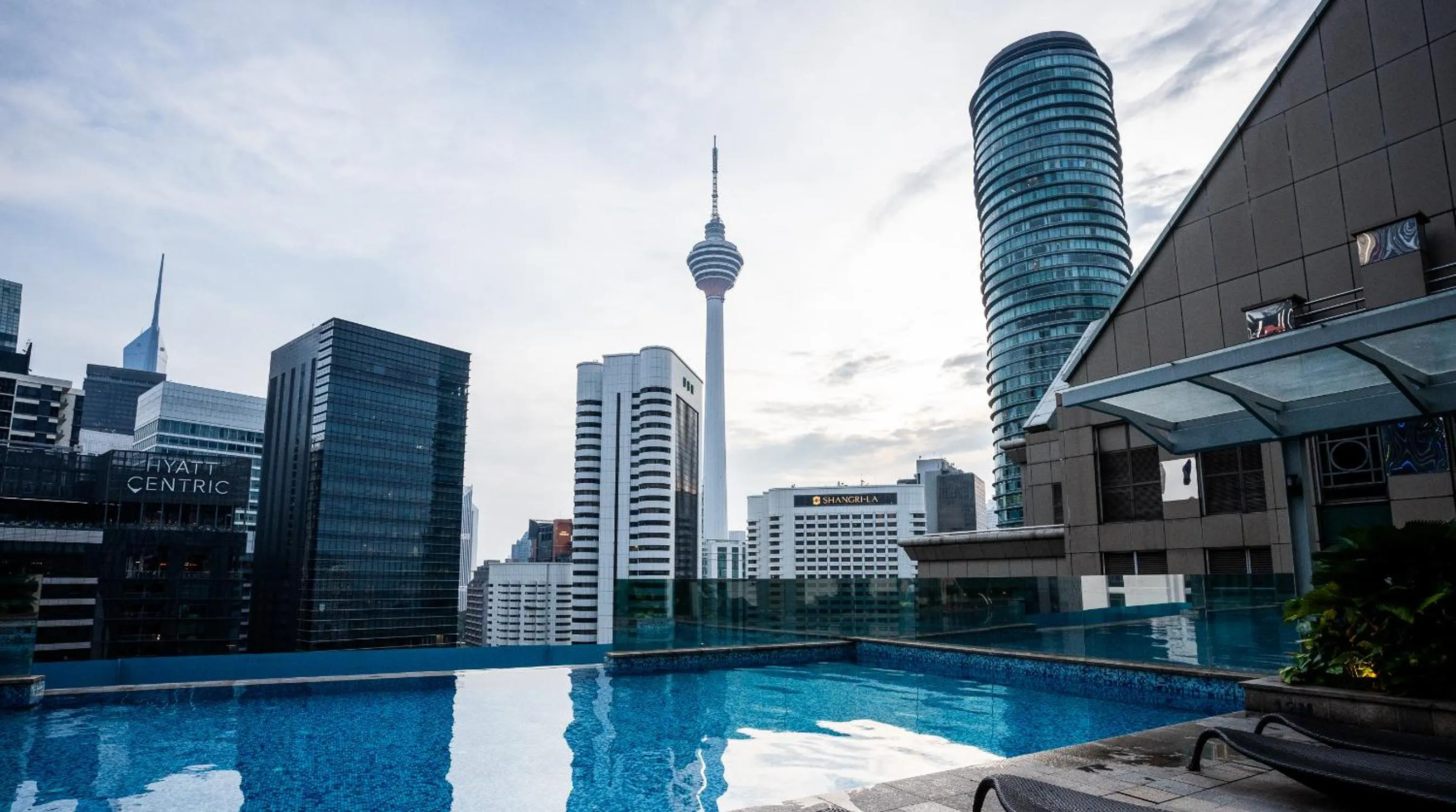 Swimming pool in Cormar Suites Kuala Lumpur