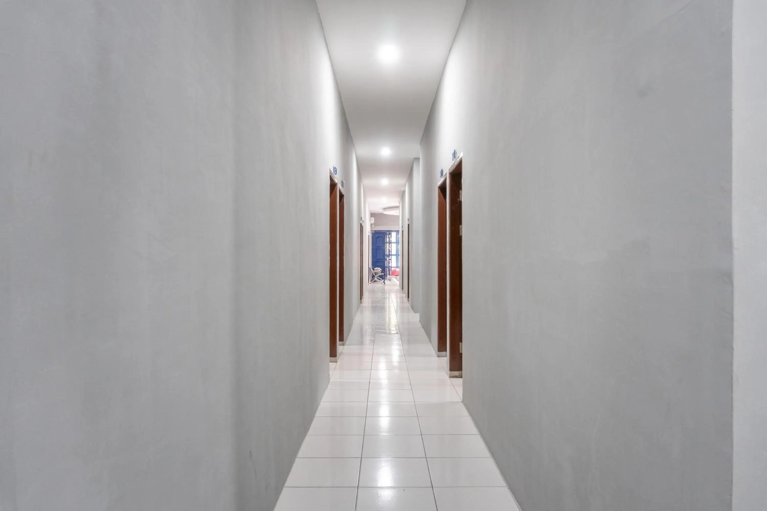 RedDoorz near Manhattan Square Medan