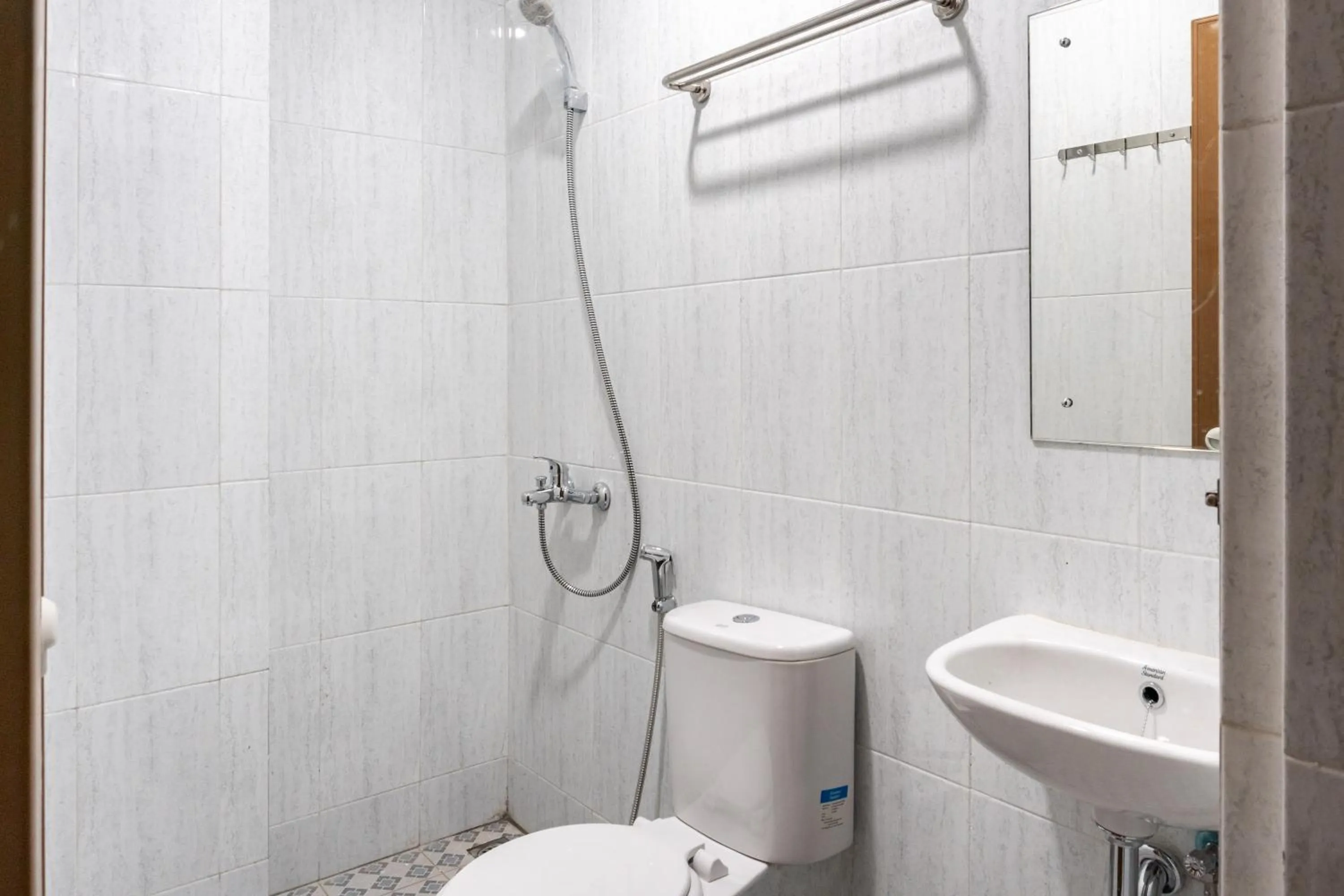 RedDoorz near Manhattan Square Medan