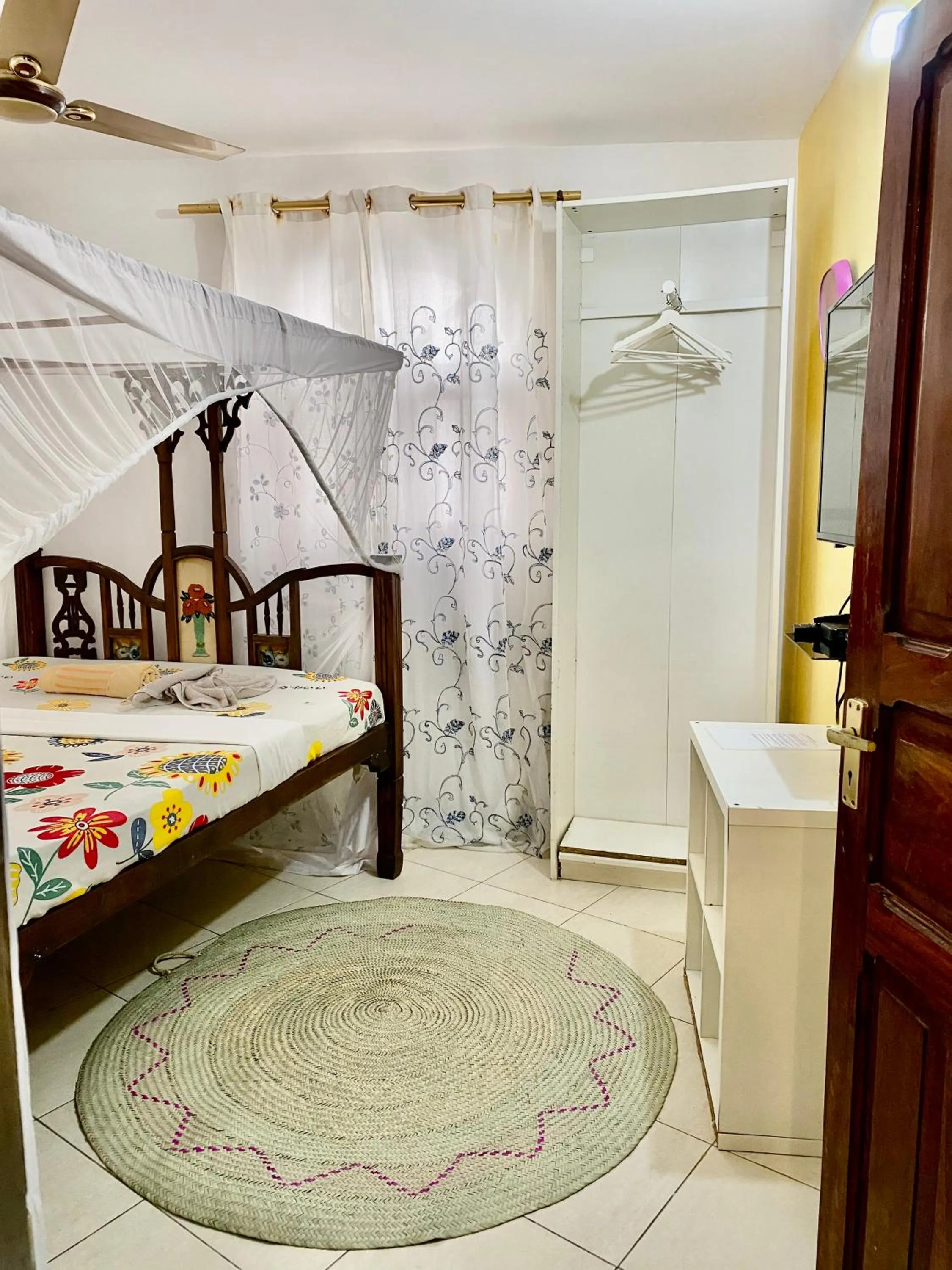 Bed in Kelele Square