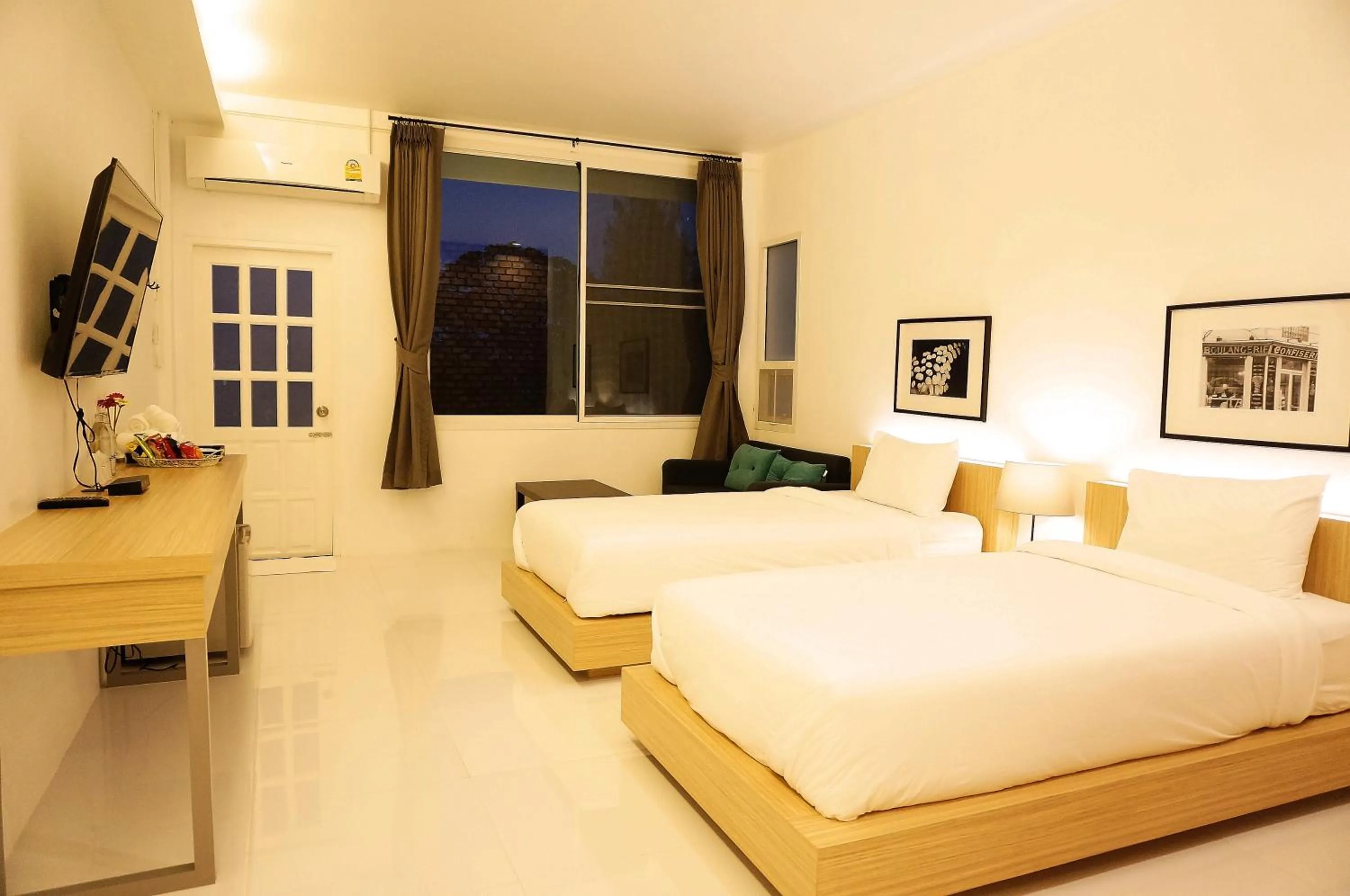 Bedroom, Bed in The Natural Garden Resort