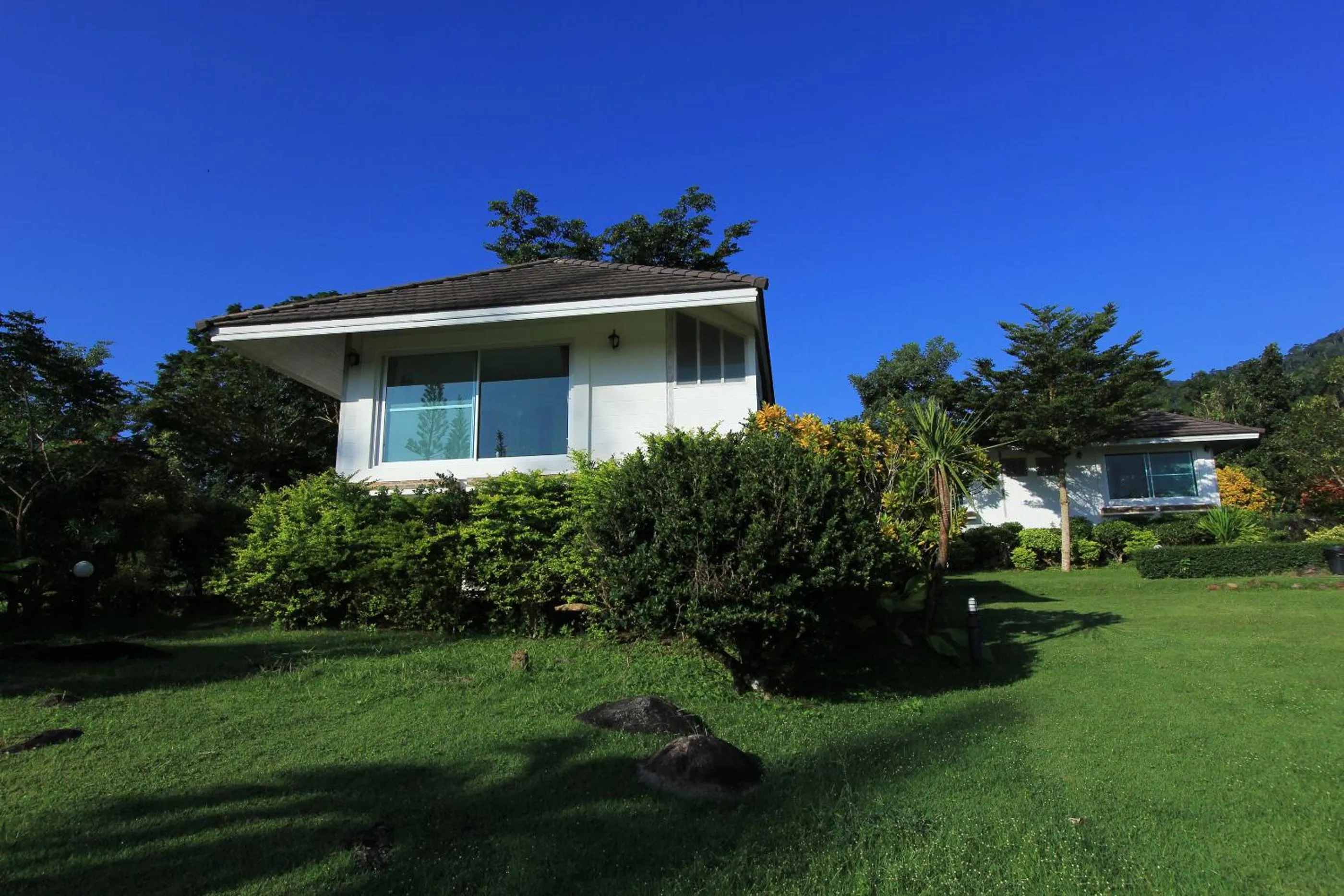 Shower in The Natural Garden Resort