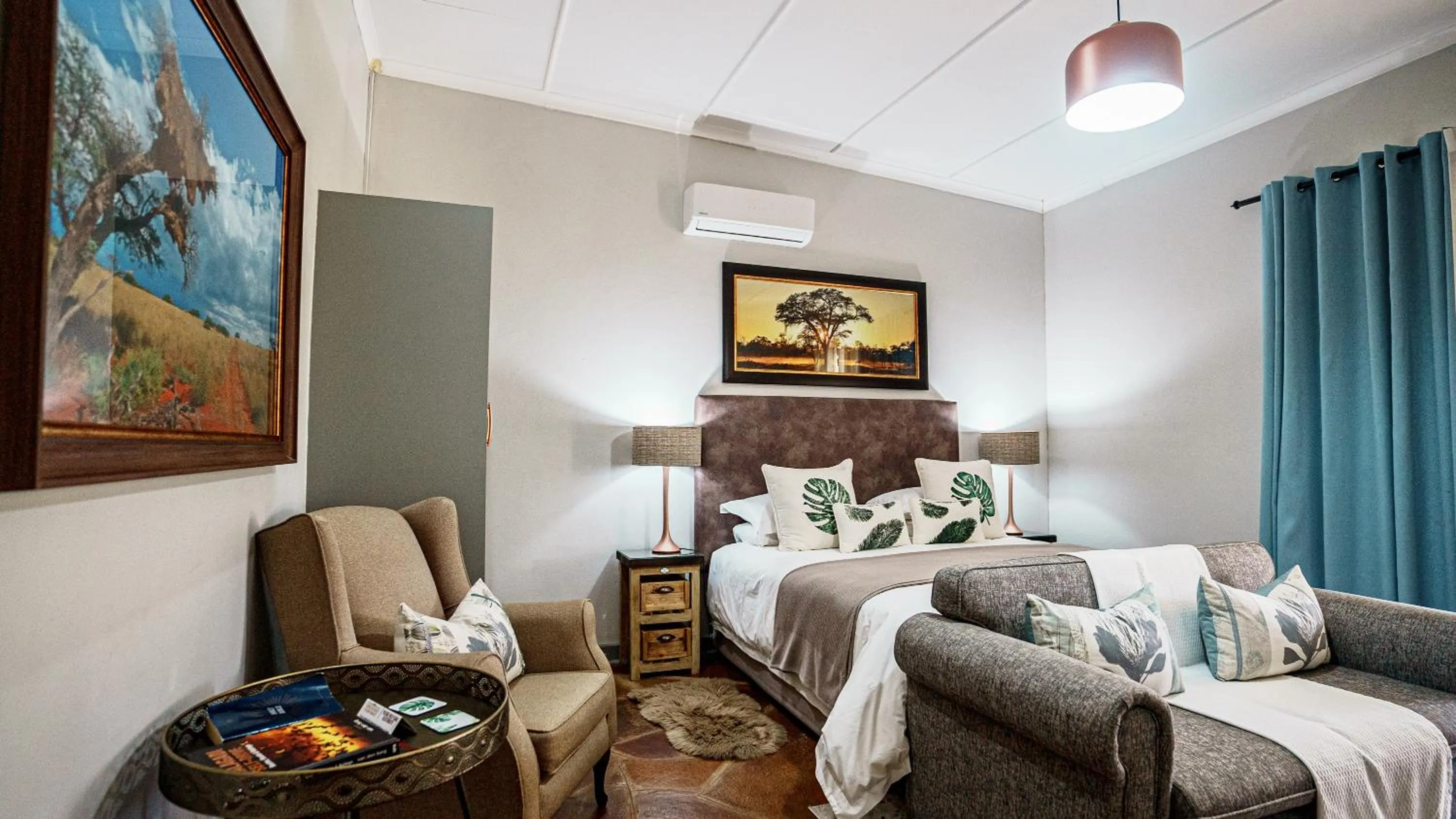 Bed in Jonkershoek Guest Farm