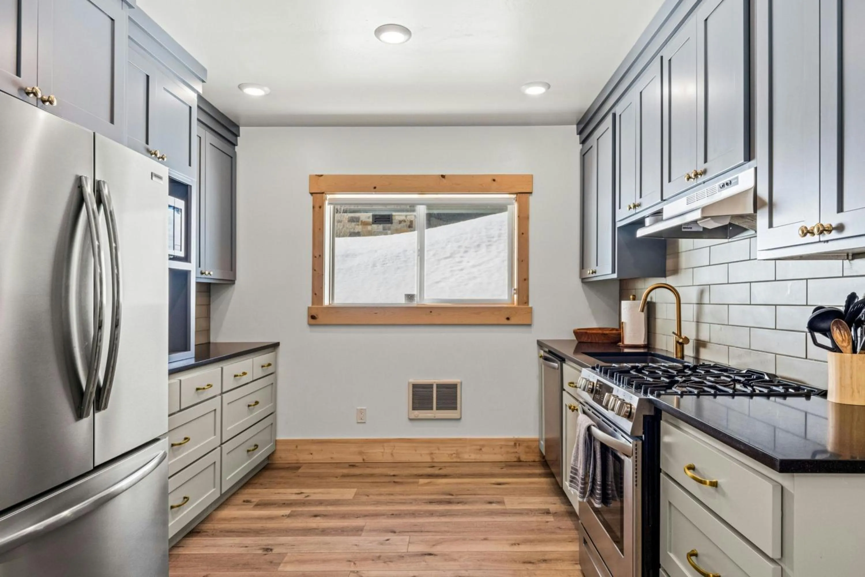 Kitchen or kitchenette in SpringHill Suites Island Park Yellowstone