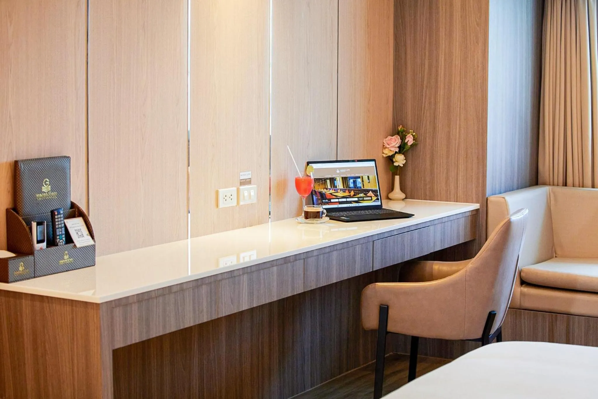 Golden City Rayong Hotel