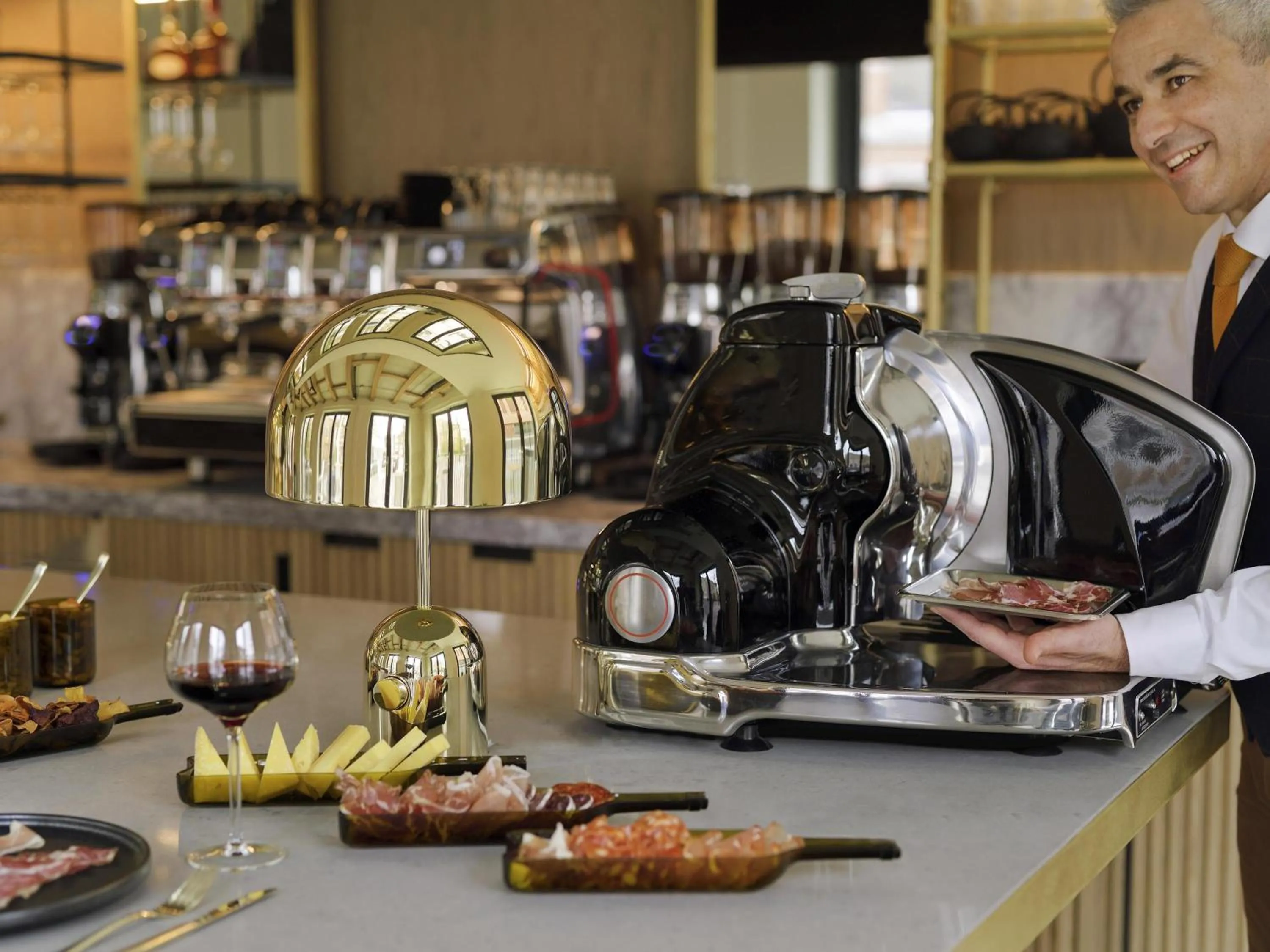 Lounge or bar in Mövenpick Hotel The Hague