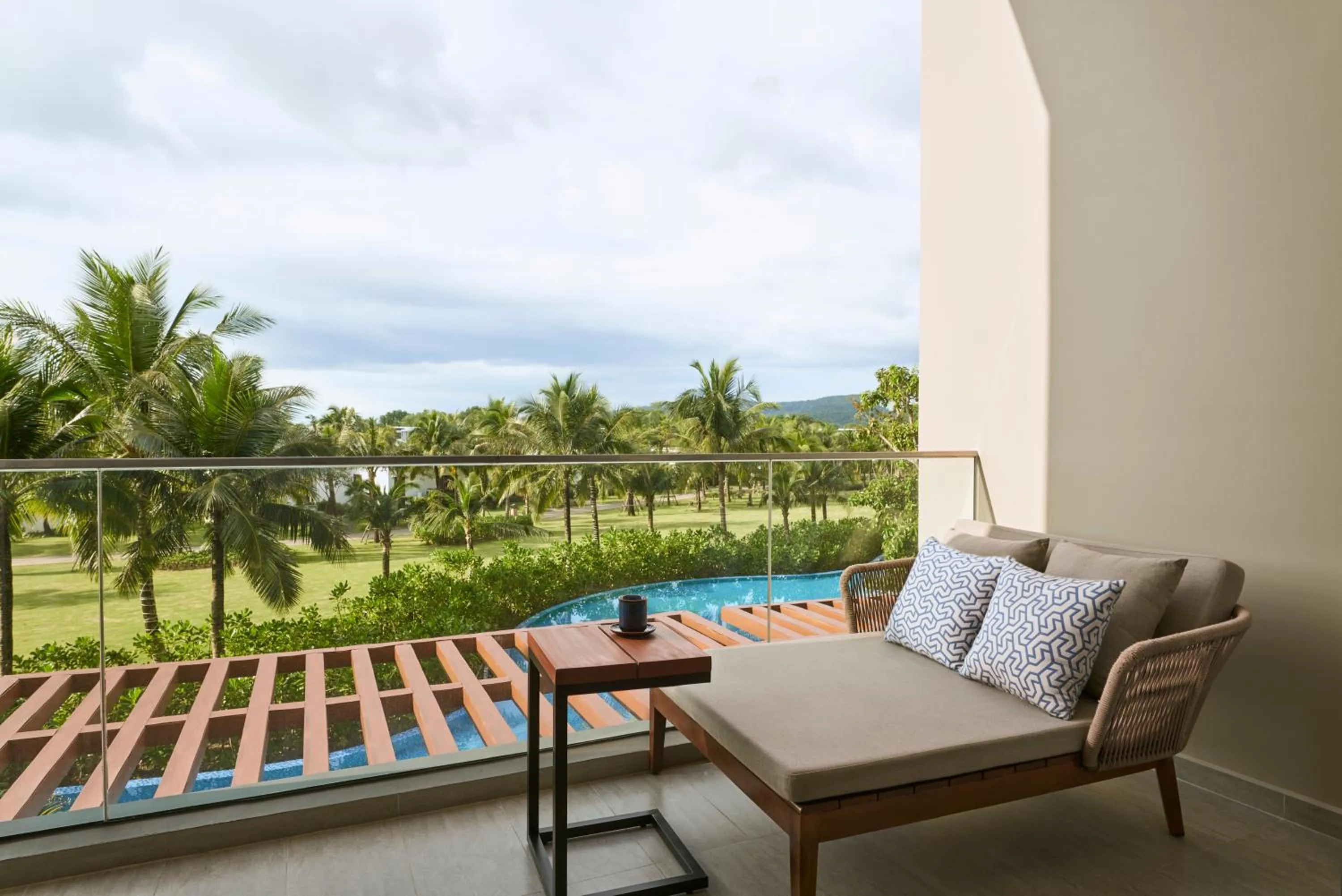 Garden in Mövenpick Resort Waverly Phu Quoc