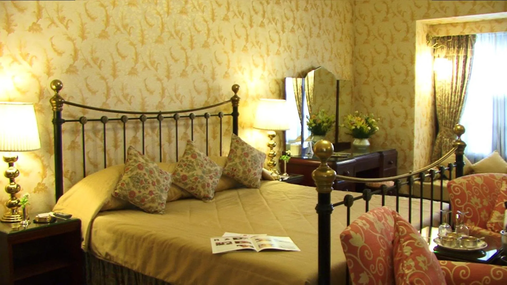 Bed in Gajner Palace-Heritage by HRH Group of Hotels