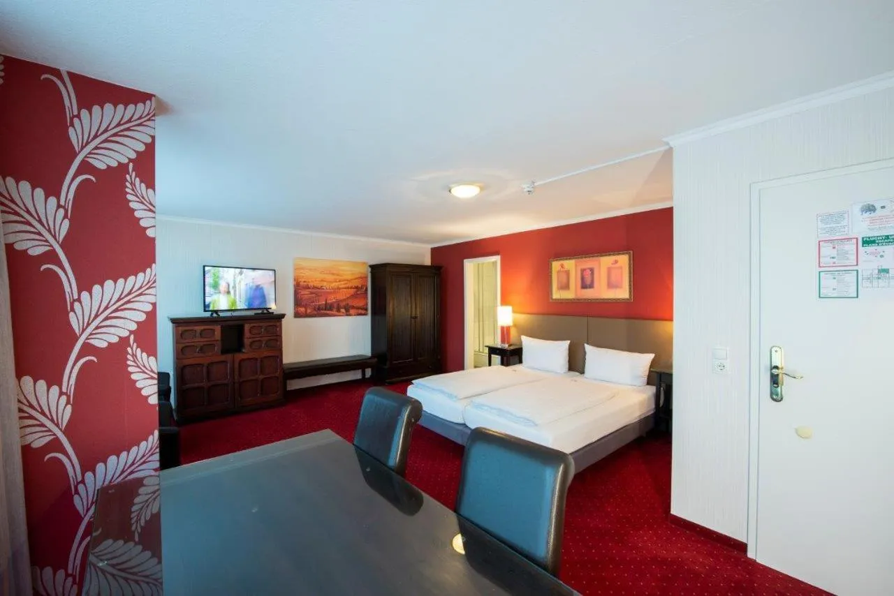 Bed in PANORAMA HOTEL in Neustadt an der Weinstraße