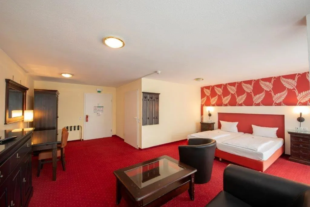 Bed in PANORAMA HOTEL in Neustadt an der Weinstraße