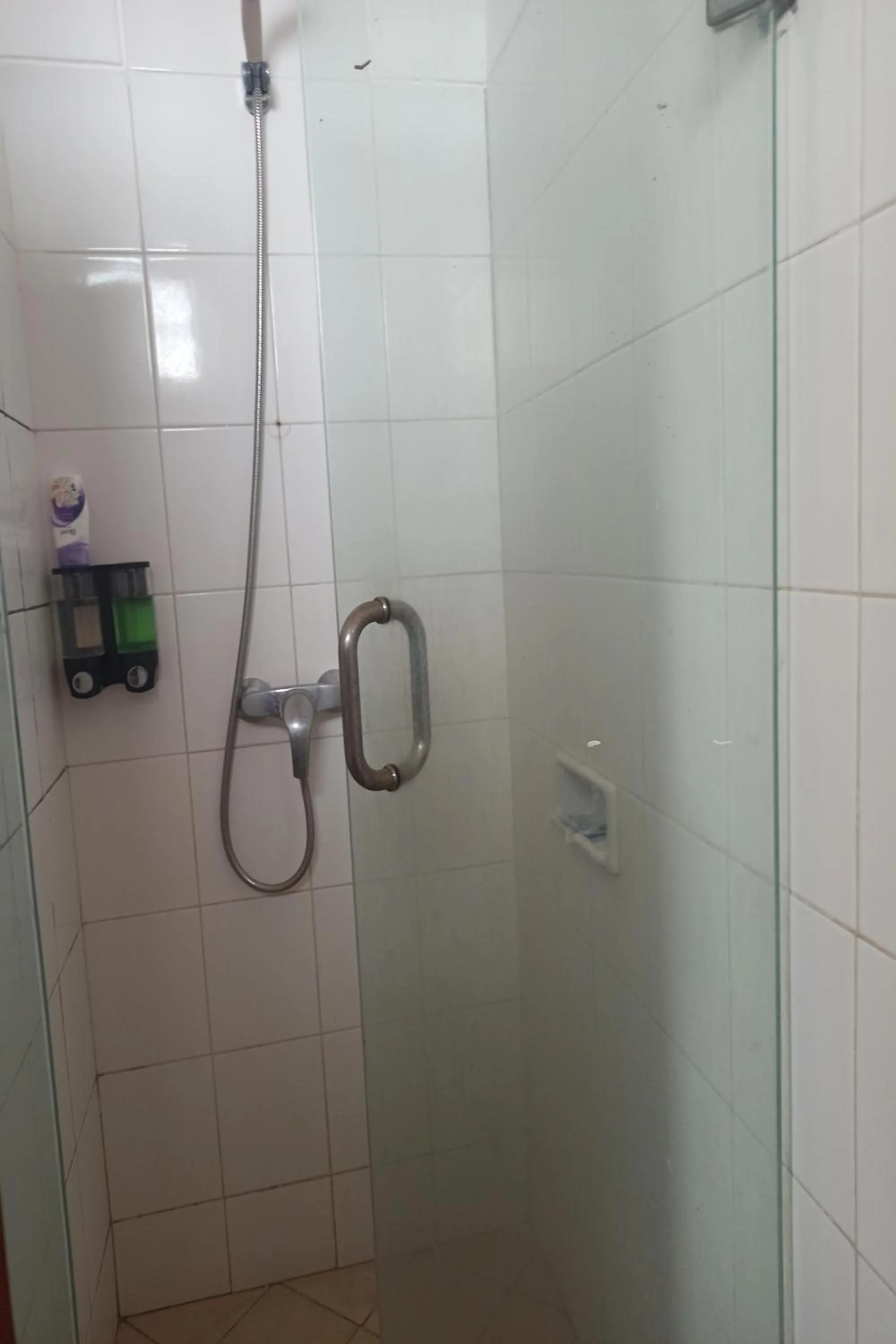 Bathroom in Guest House Simalem