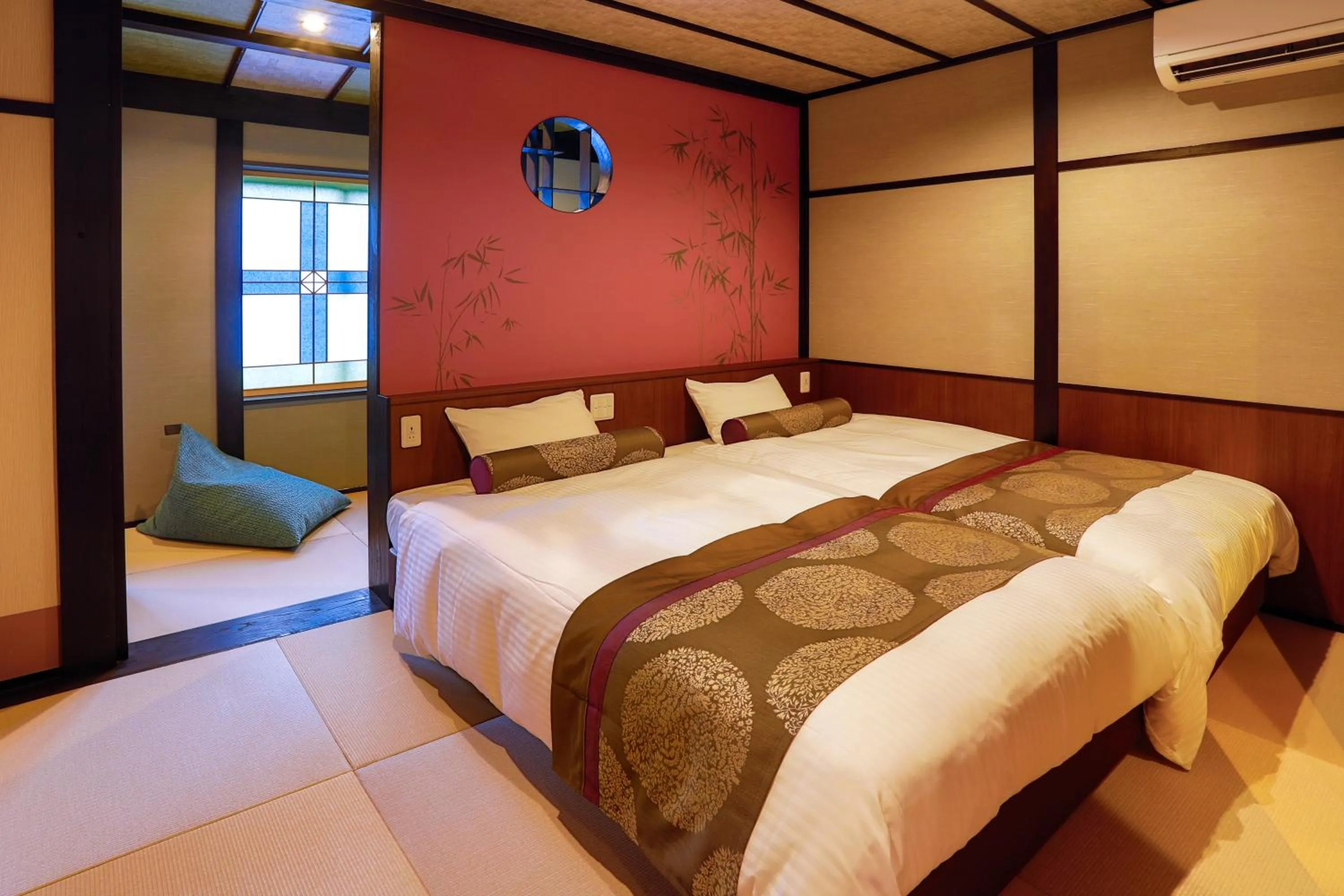 Bed in Kinosaki Tenboen