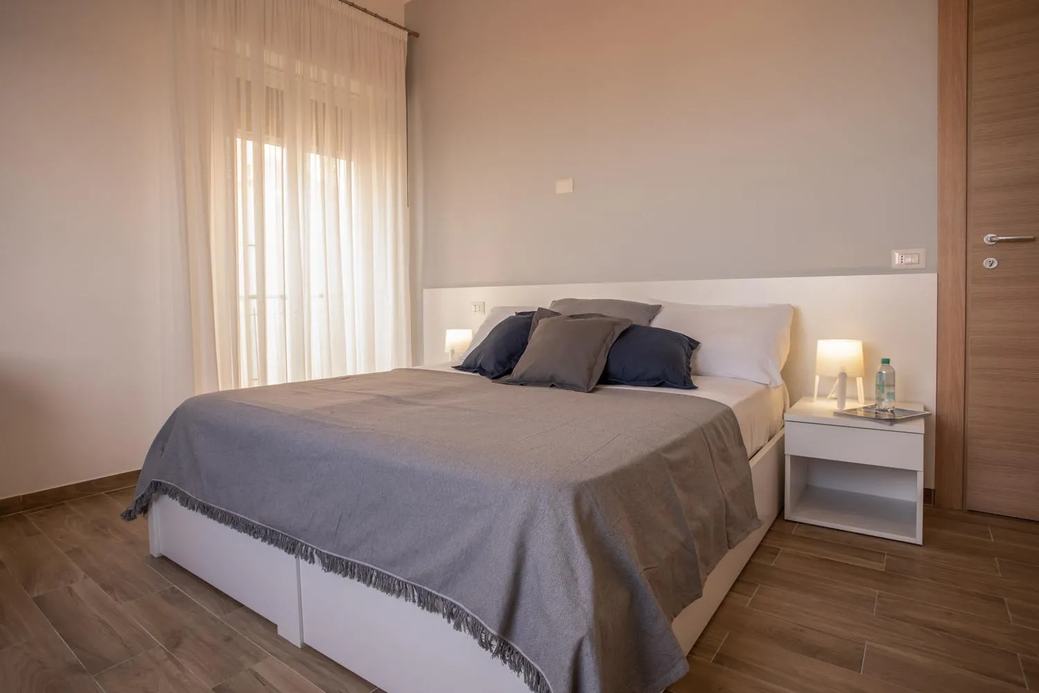 Seaview Rooms in the center by Wonderful Italy