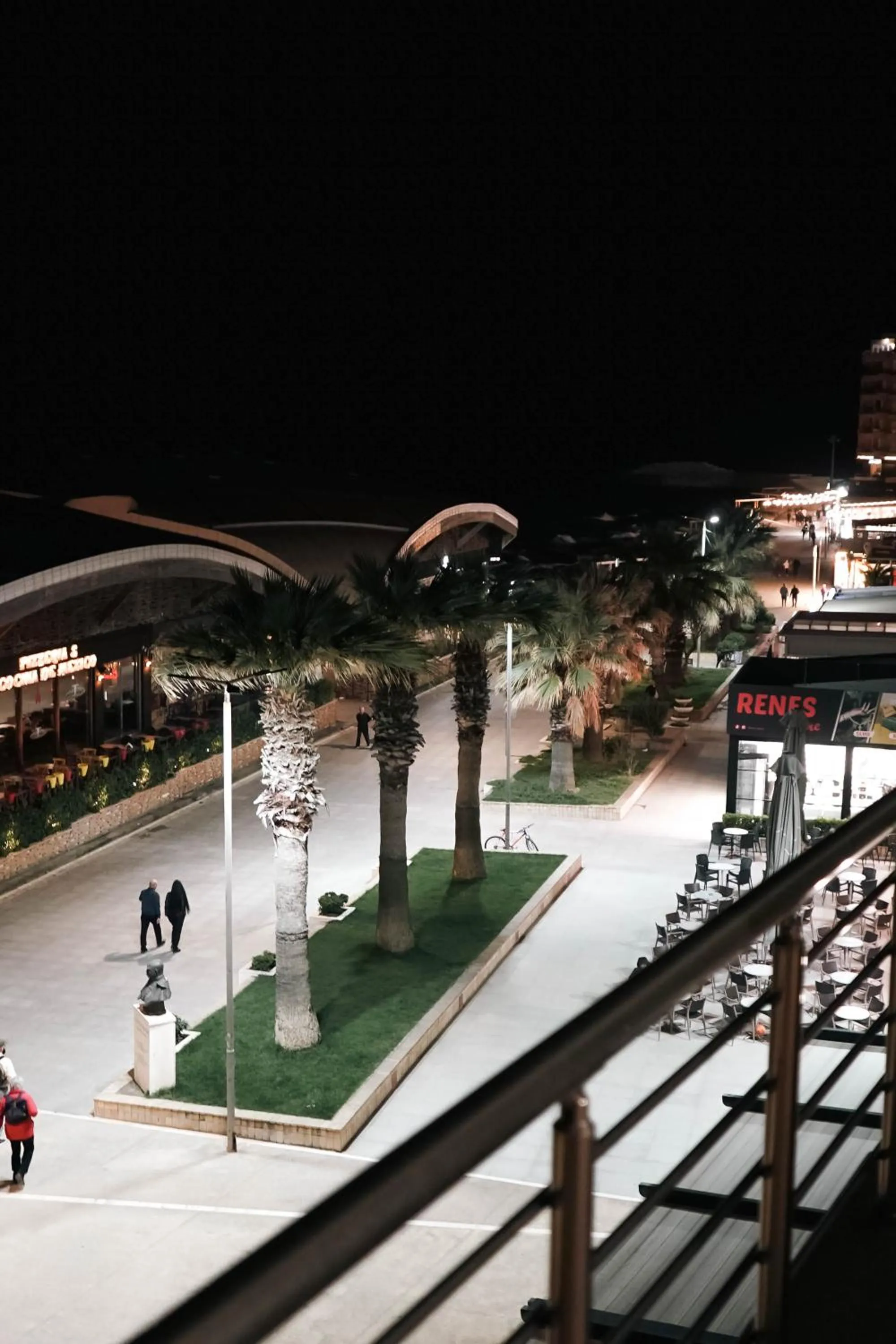 Night in Hotel Kristal