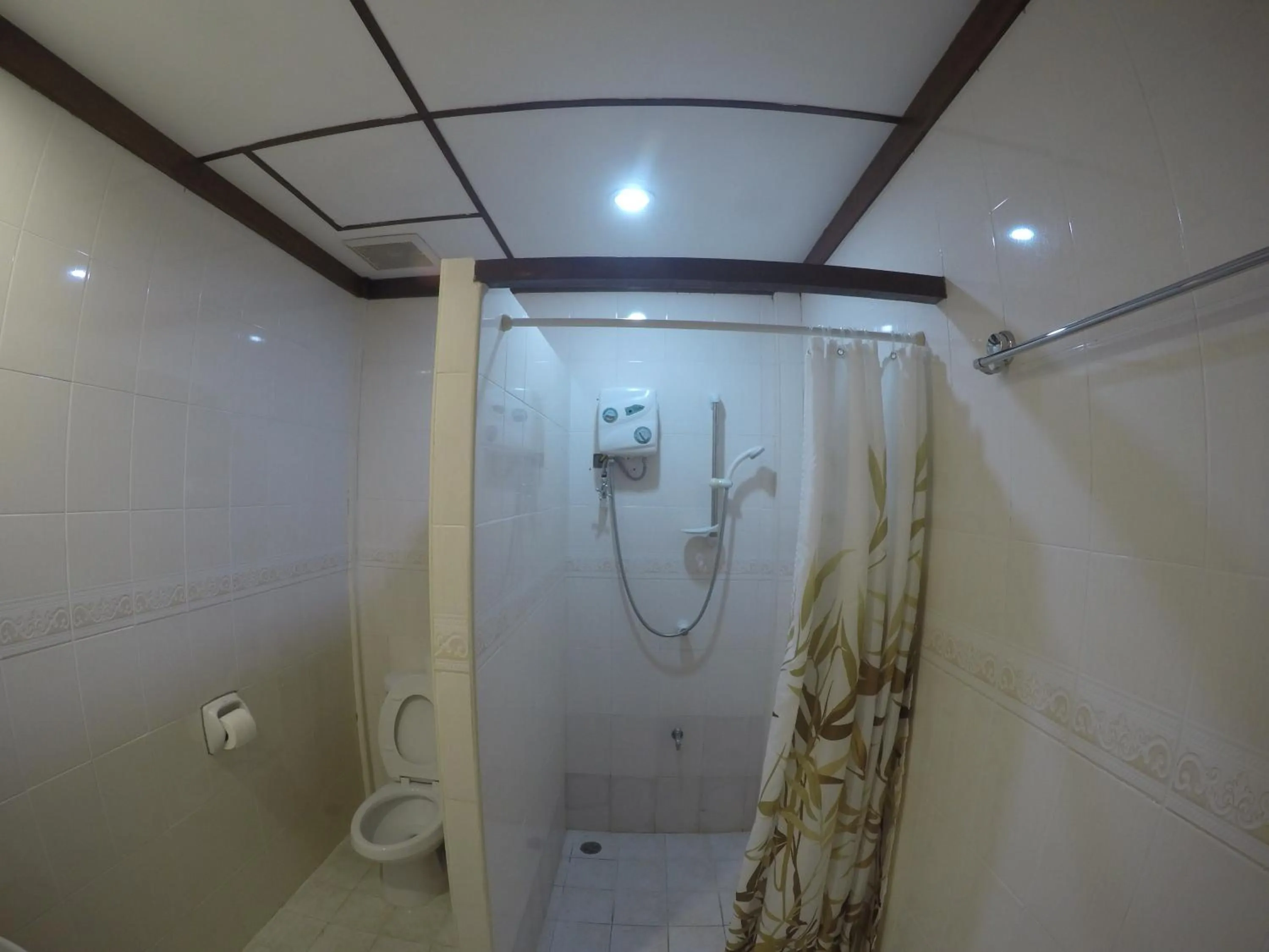 Bathroom in Rose Garden Resort