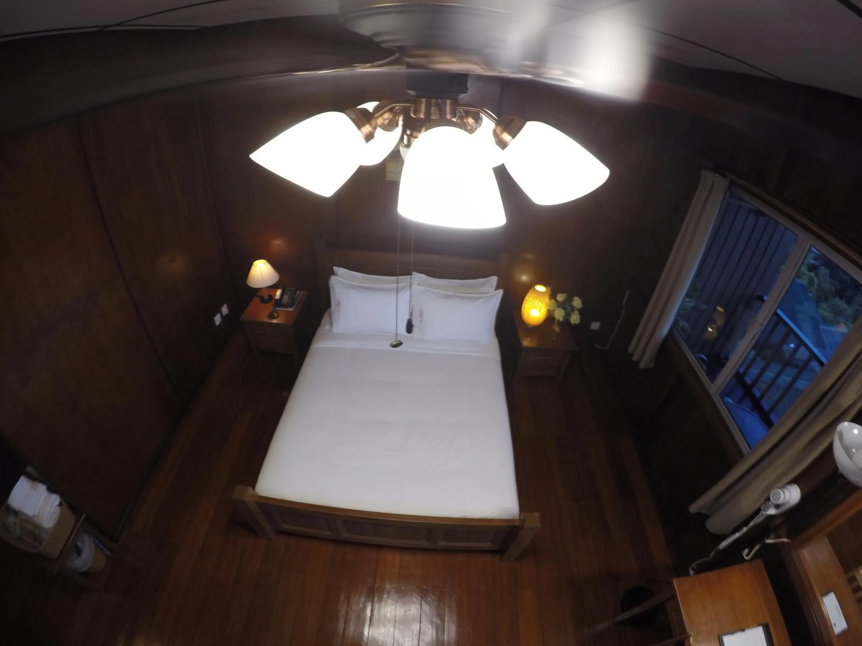 Bedroom, Bed in Rose Garden Resort