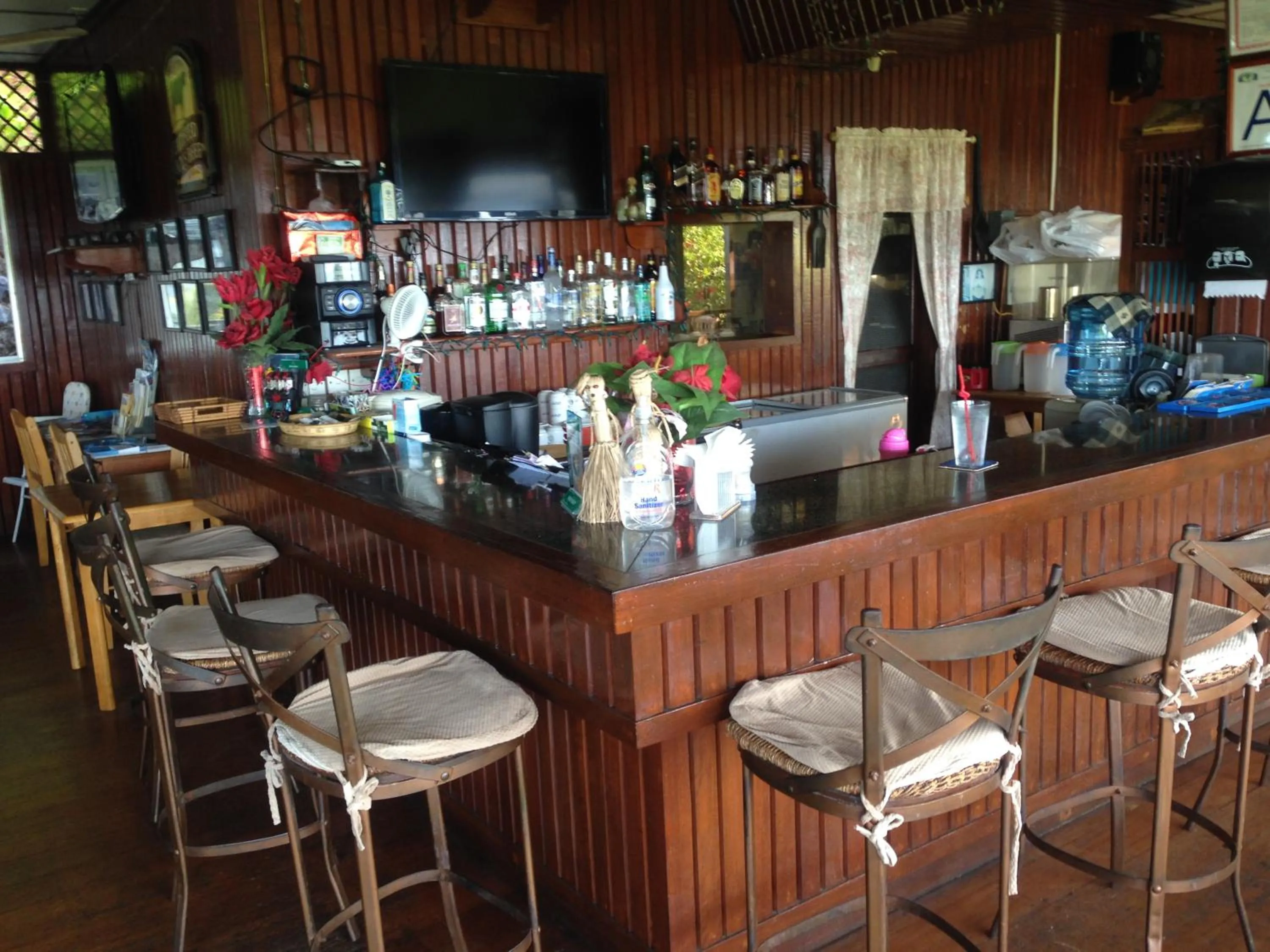 Lounge or bar in Rose Garden Resort