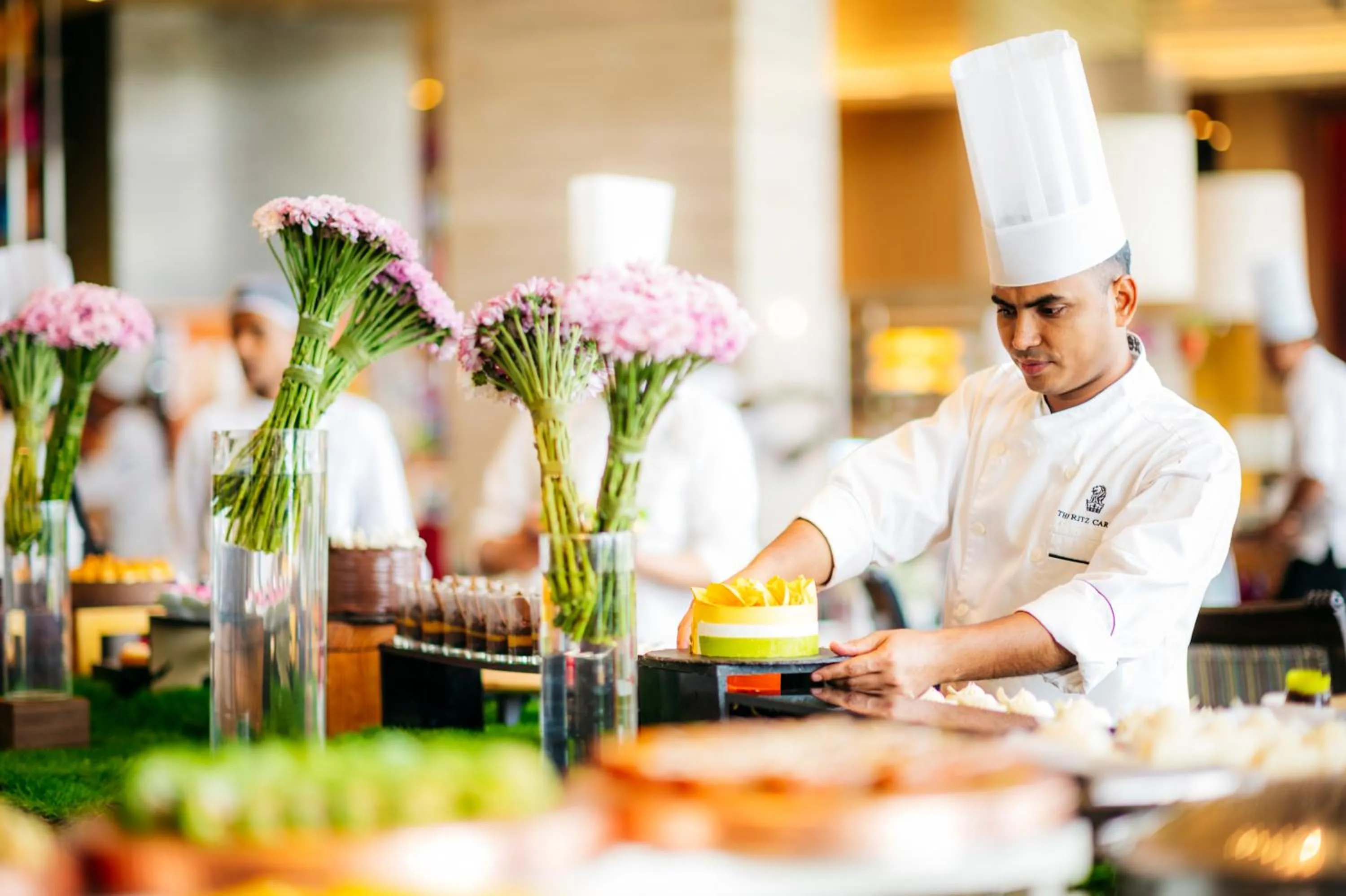 Restaurant/places to eat in The Ritz-Carlton, Bangalore