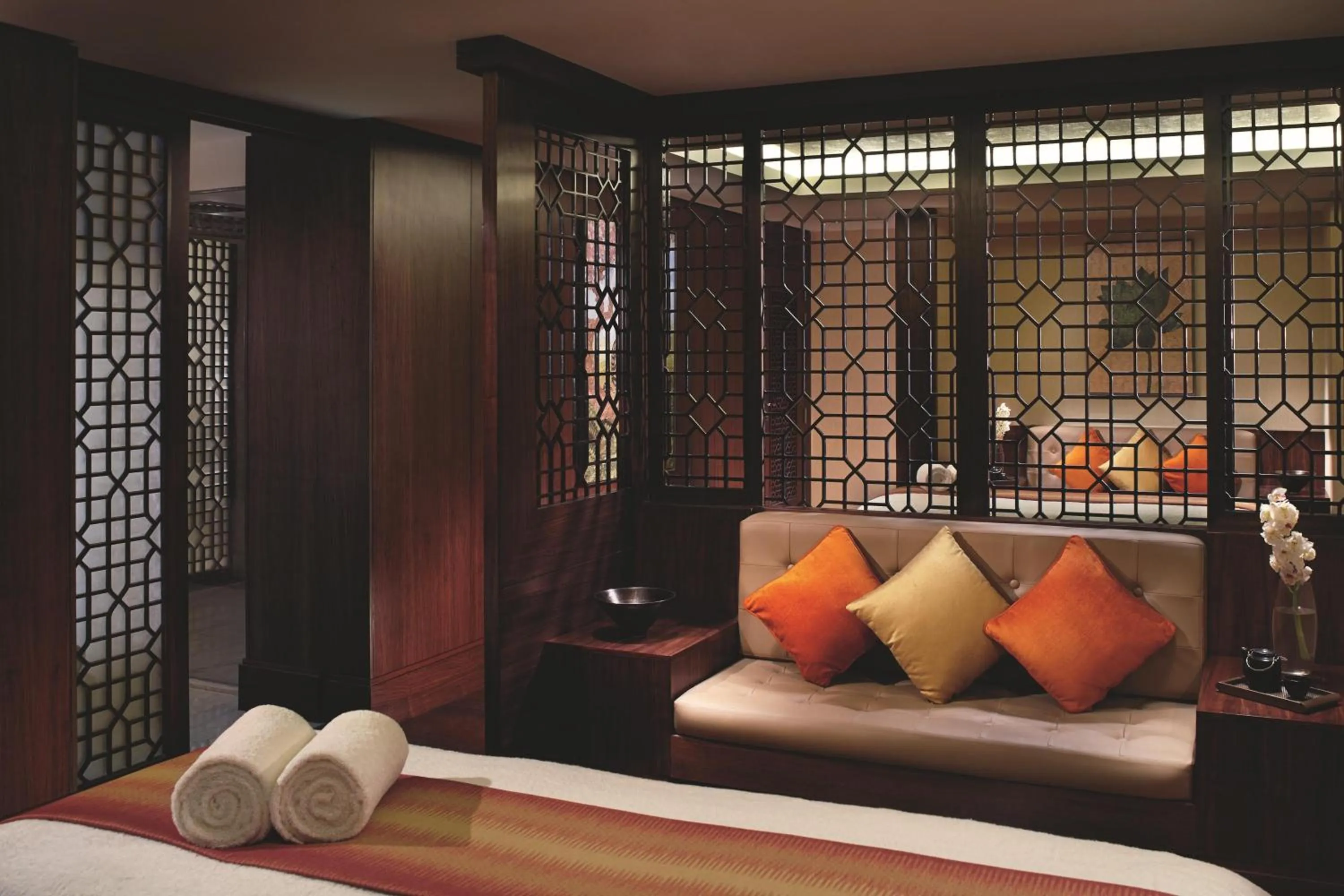 Spa and wellness centre/facilities, Bed in The Ritz-Carlton, Bangalore
