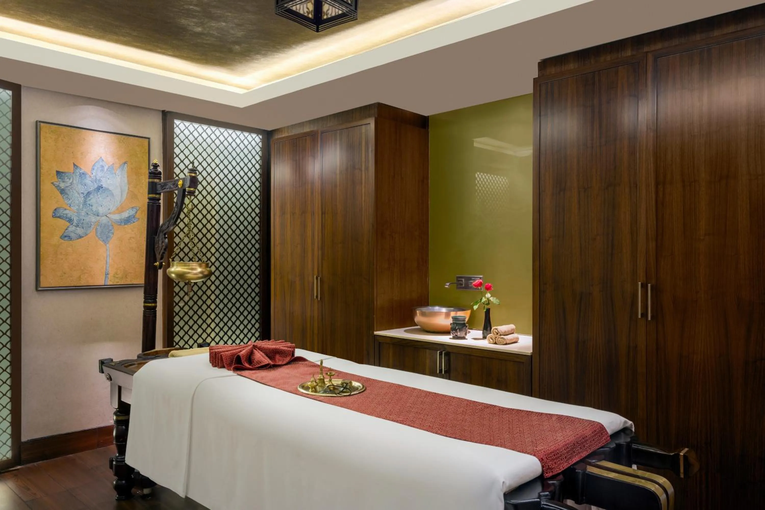 Massage, Bed in The Ritz-Carlton, Bangalore