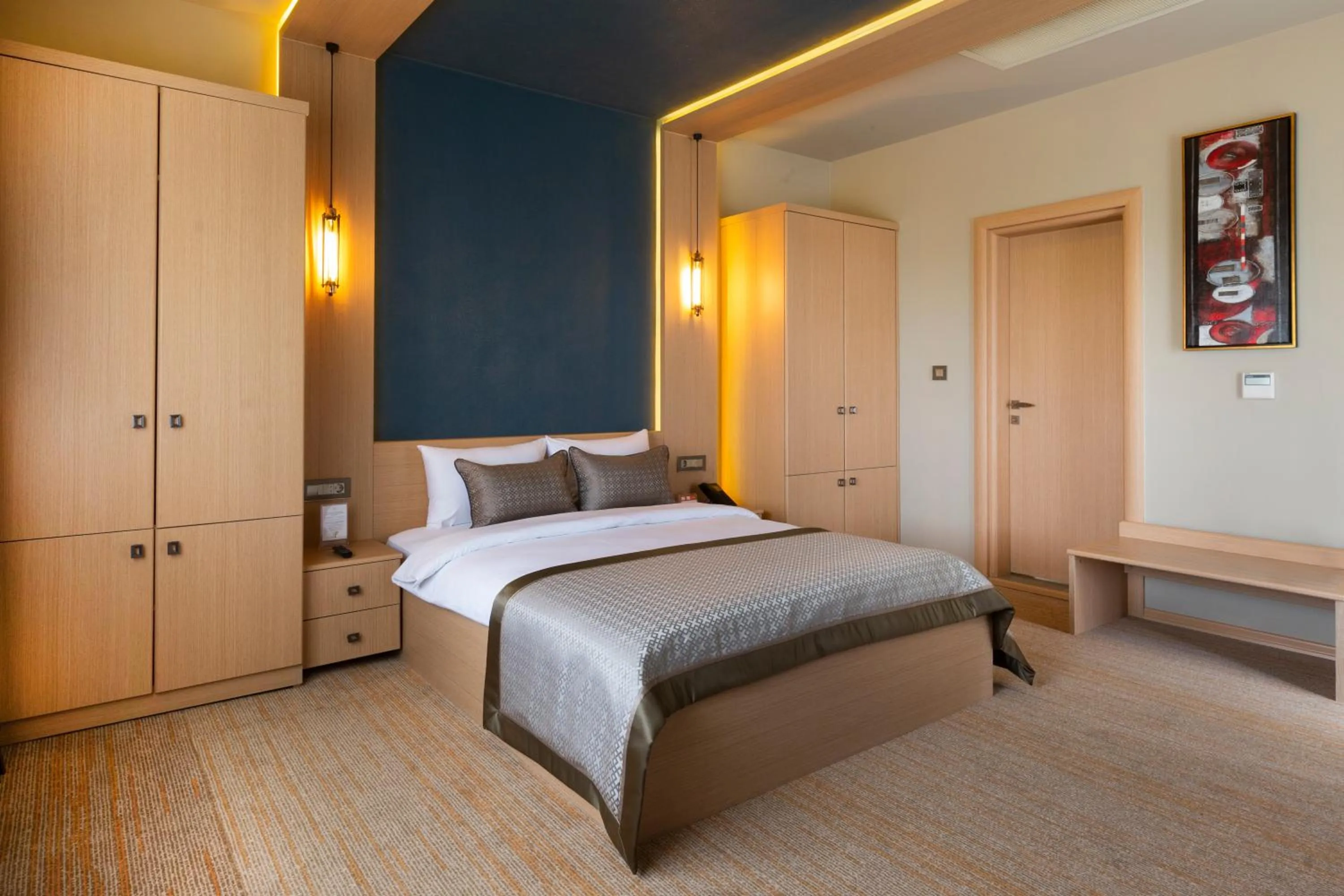 King Room with Balcony in Avec Hotel