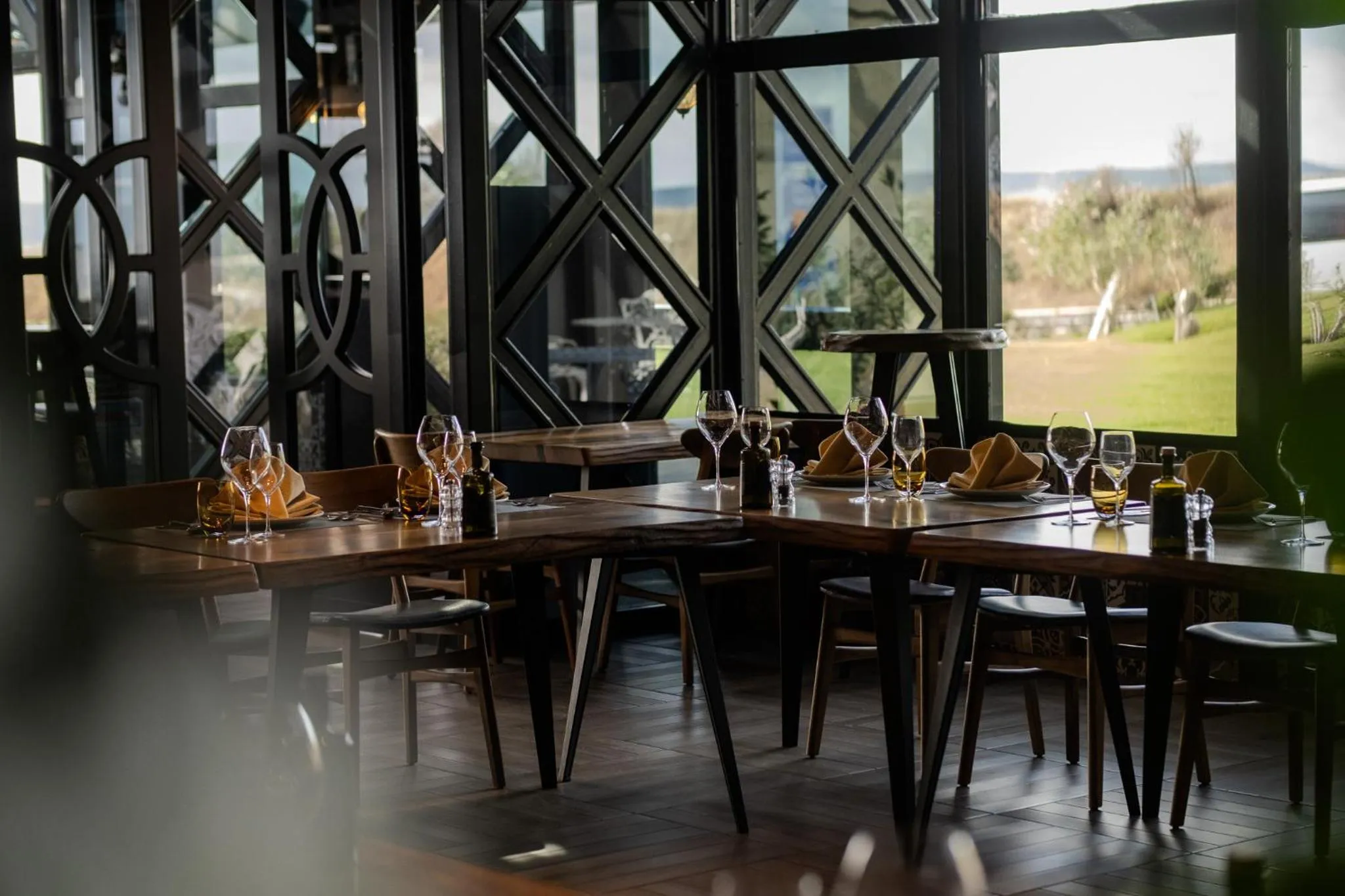 Dining area in Avec Hotel