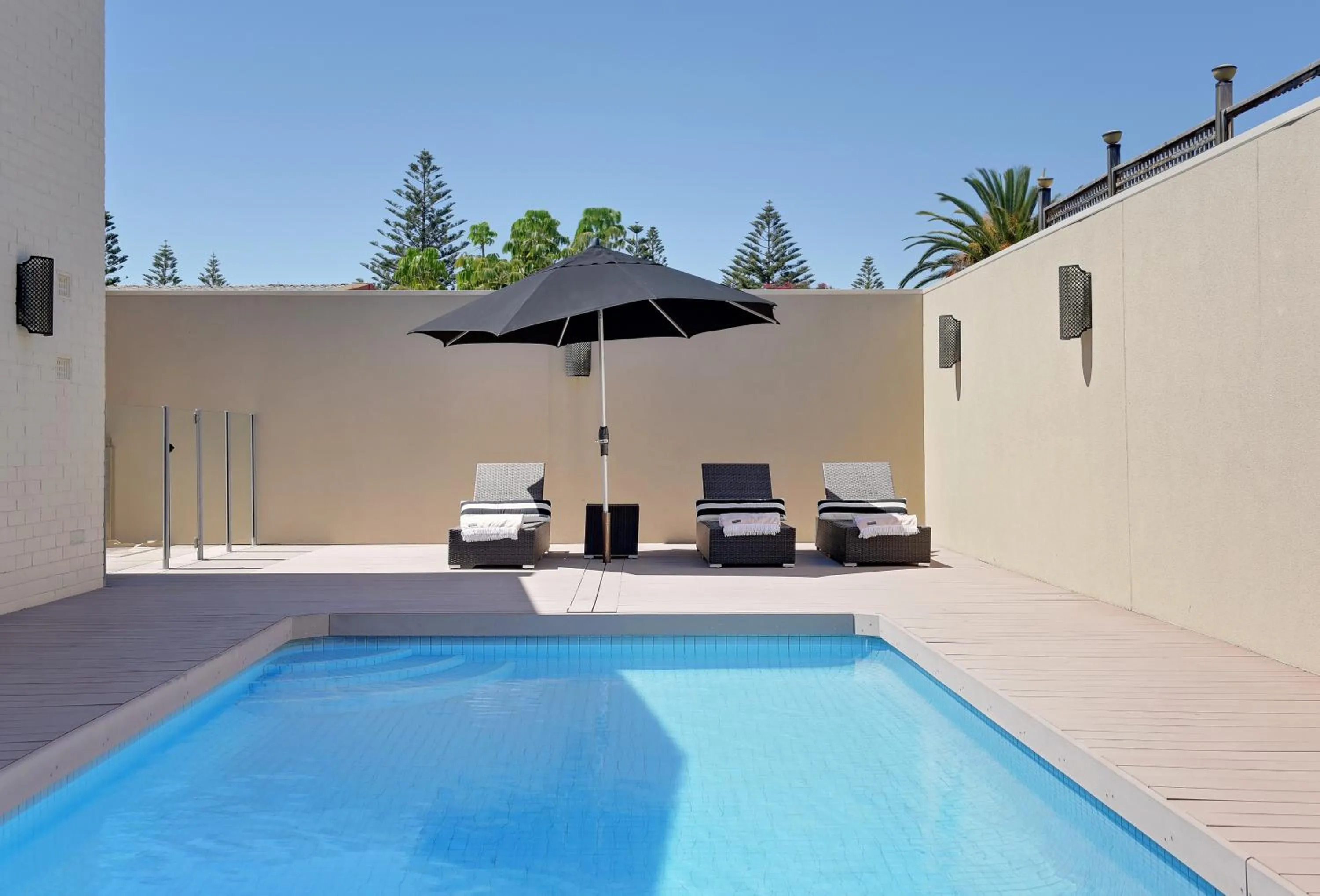 Swimming pool, Property Building in Arabella on West