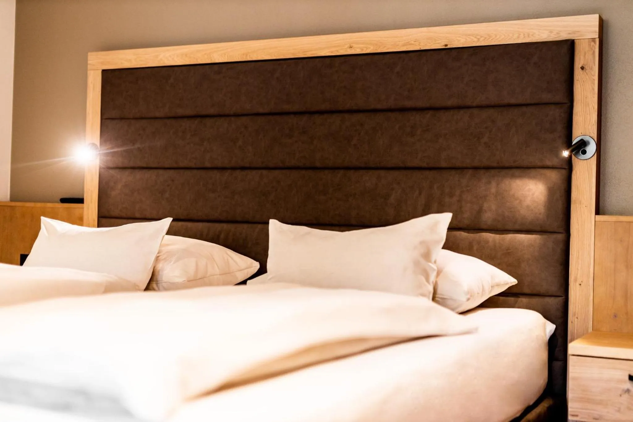 Bedroom, Bed in Das Bayrischzell Familotel Oberbayern