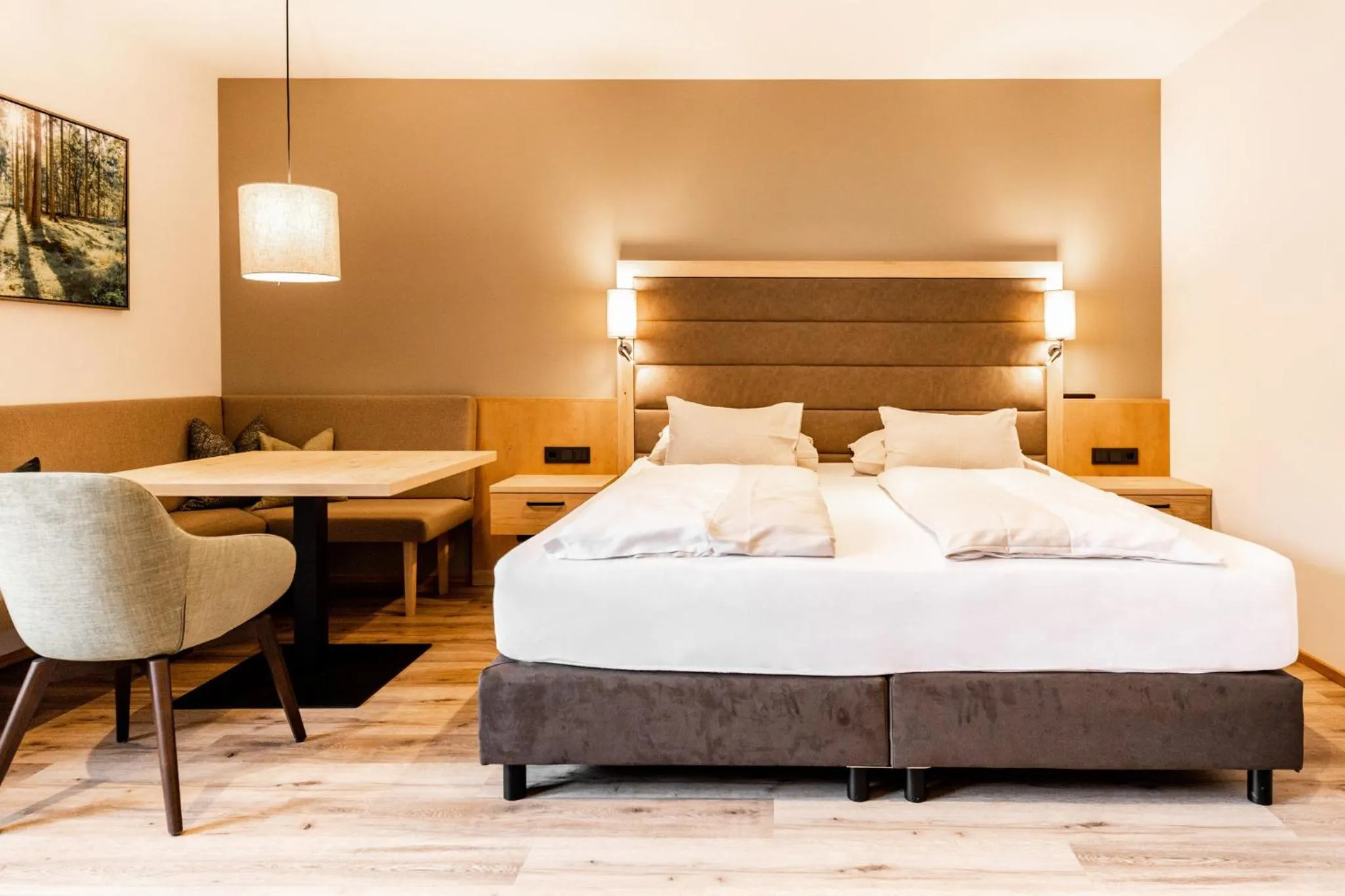 Bedroom, Bed in Das Bayrischzell Familotel Oberbayern