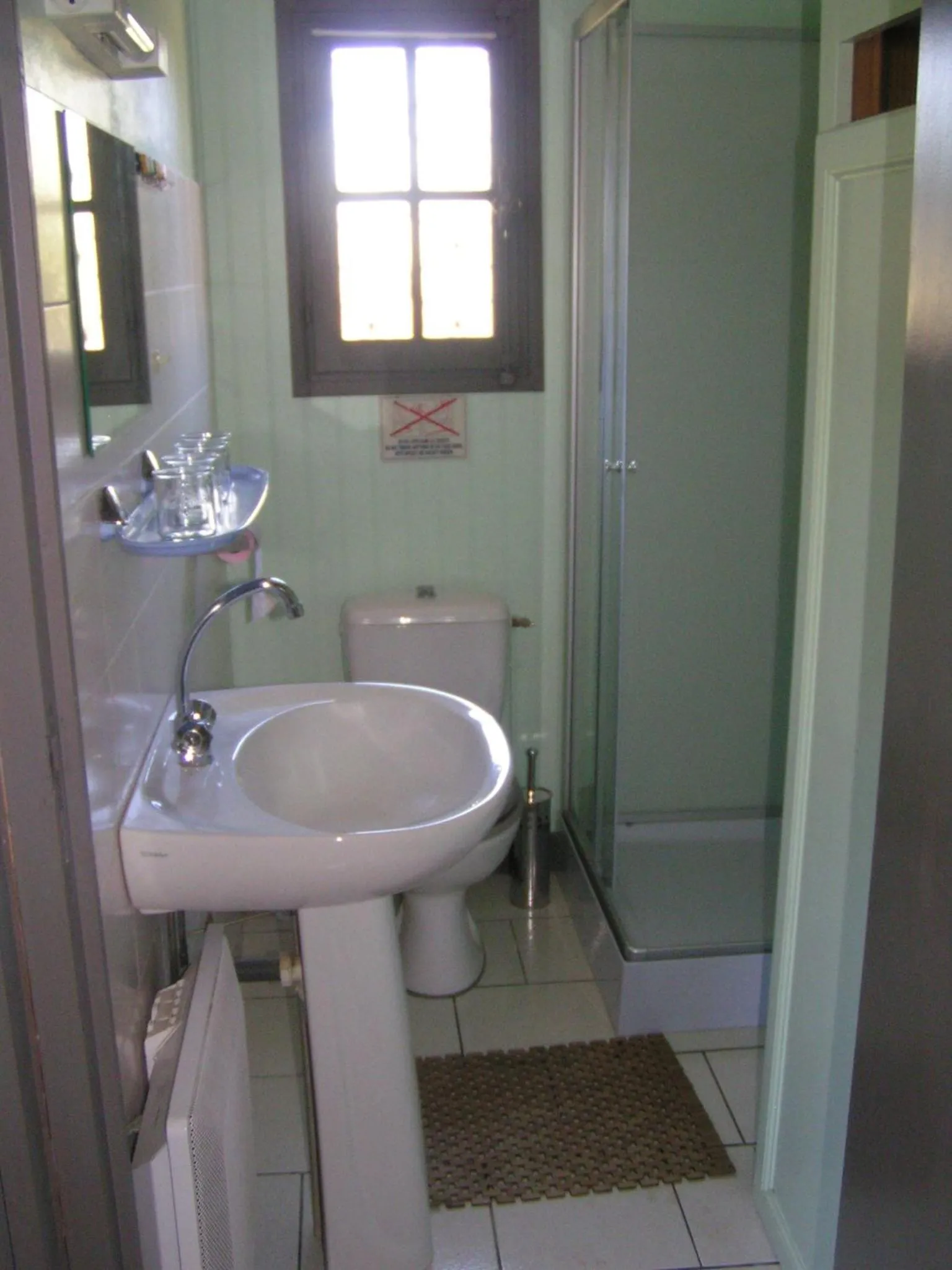 Shower in Domaine de Vaulatour.