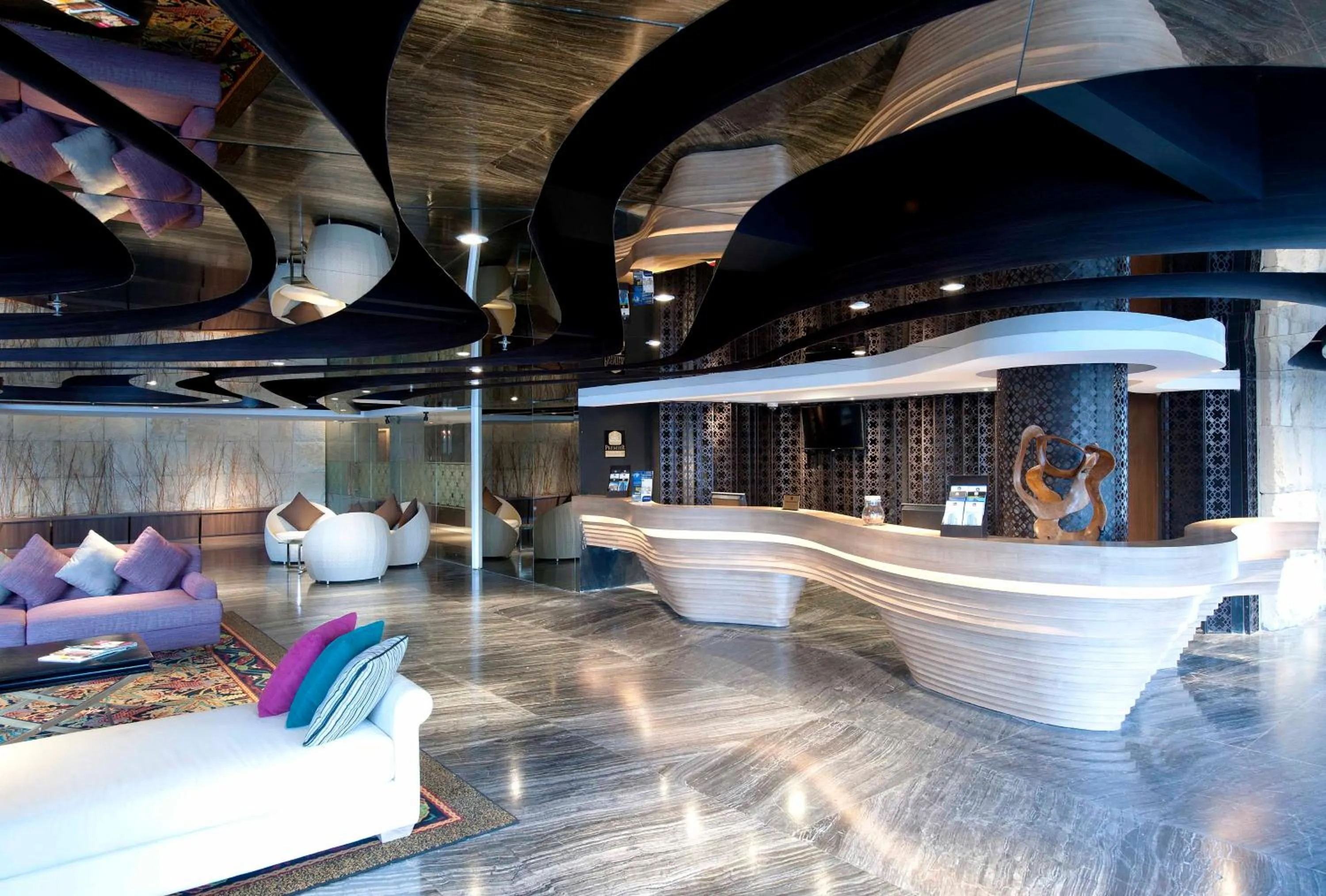 Lobby or reception in Ramada by Wyndham Bali Sunset Road Kuta