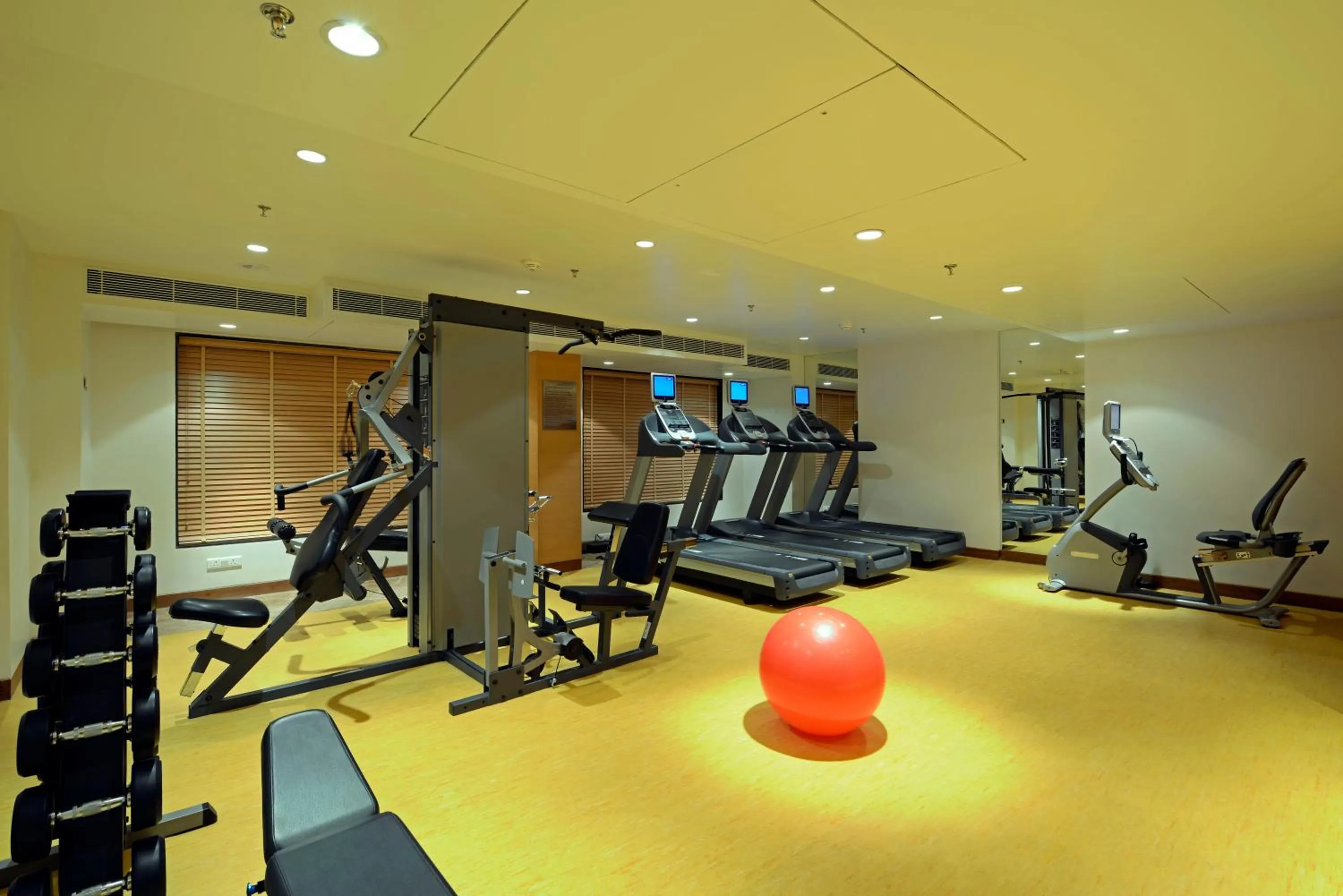 Fitness centre/facilities in Radisson Blu Hotel Ahmedabad