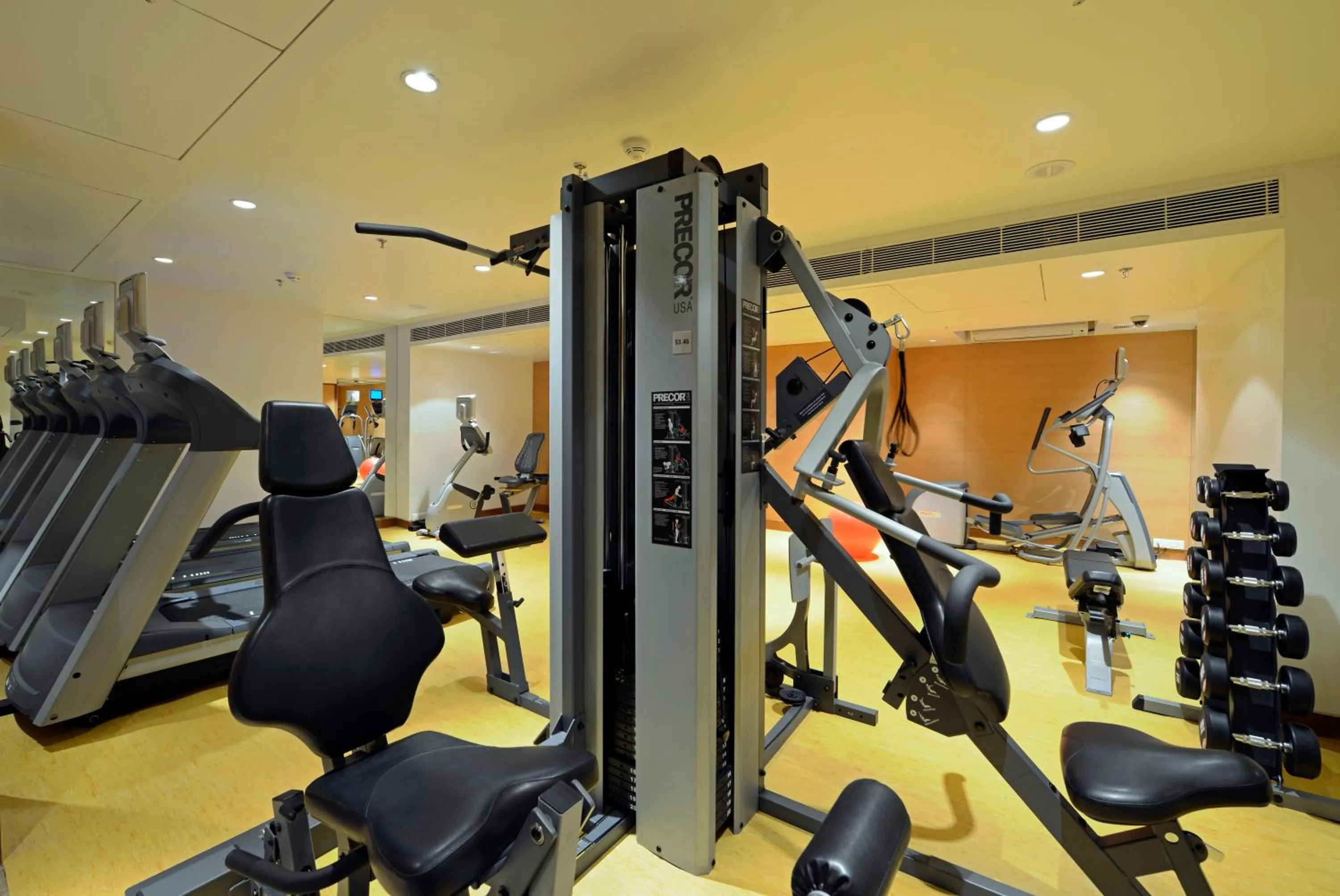 Fitness centre/facilities in Radisson Blu Hotel Ahmedabad