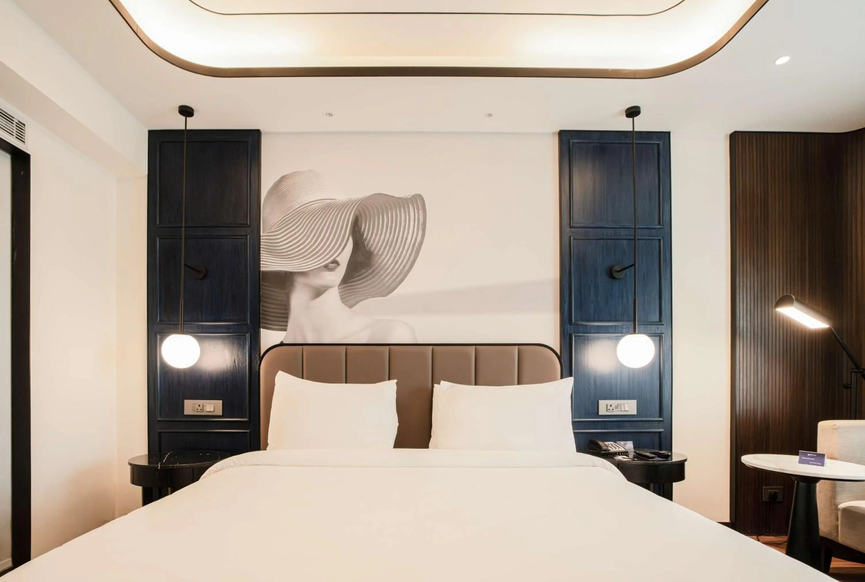 Bedroom, Bed in Radisson Blu Hotel Ahmedabad