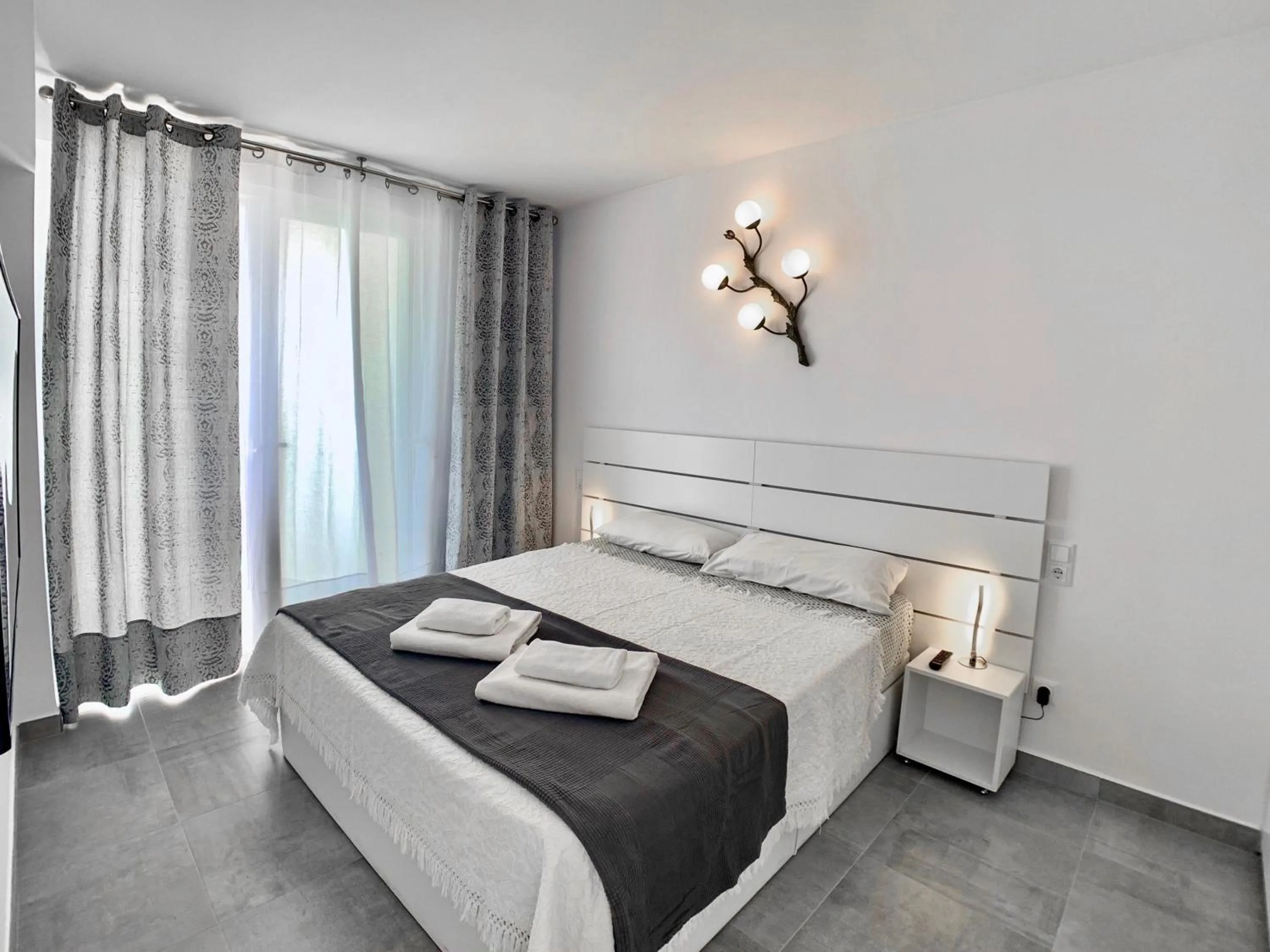 Bedroom, Bed in Clubrent - Edf CalpeMar, planta 8, primera linea